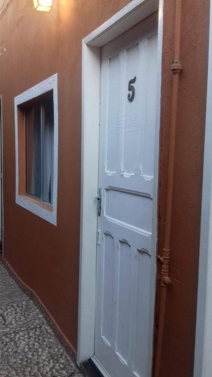 Standard Double Room - Photo 11