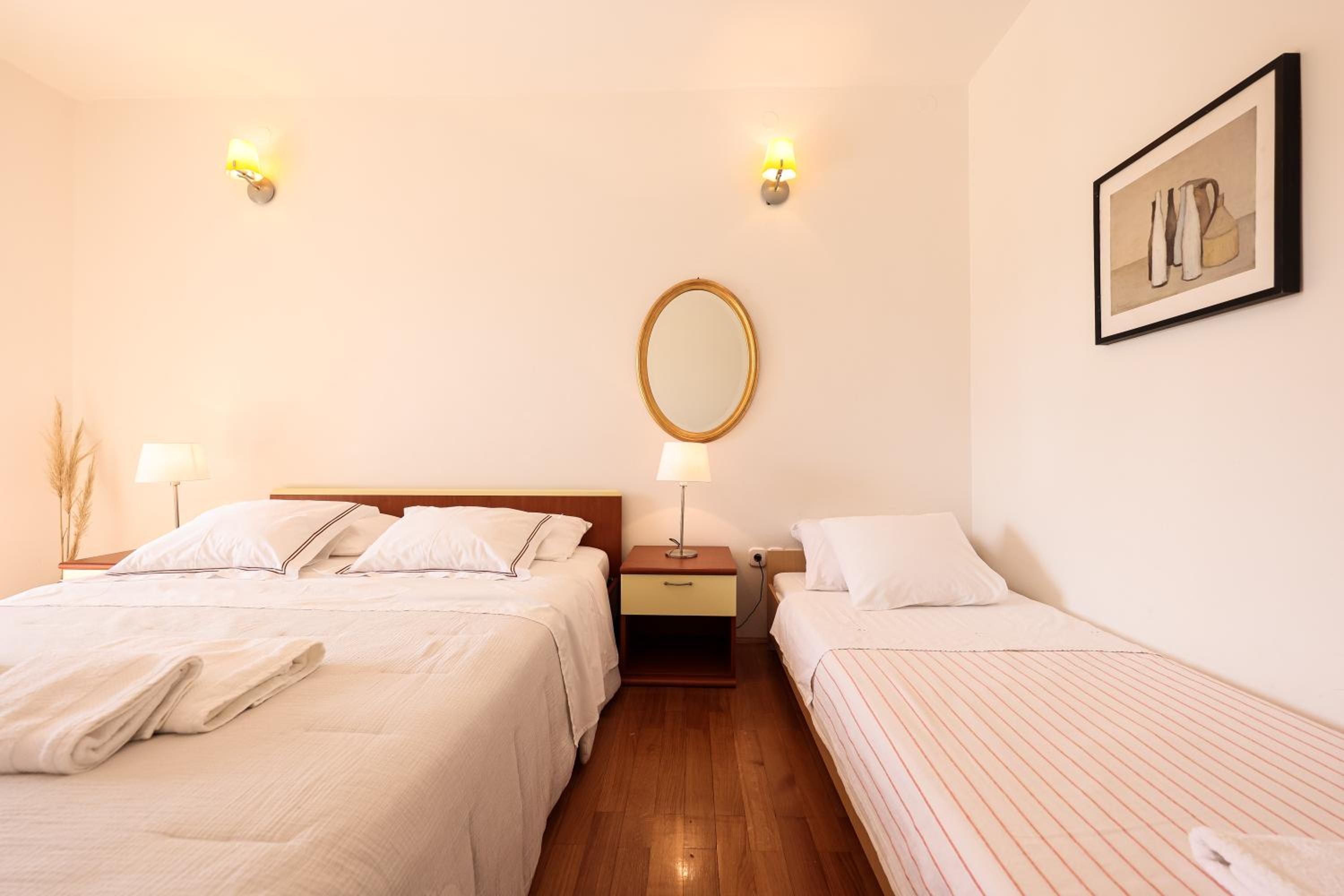 Double Room with Garden View - Photo 5