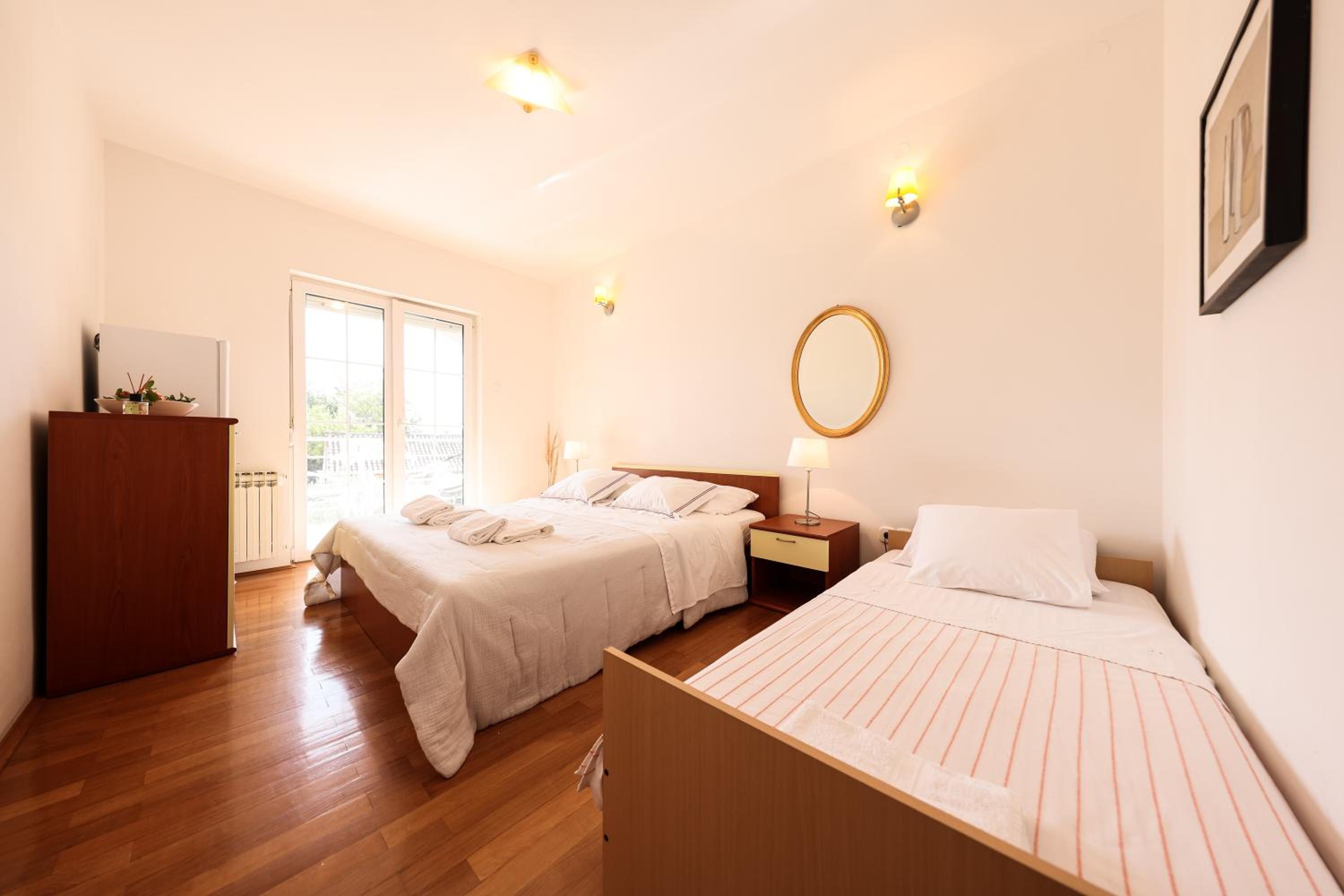 Double Room with Garden View - Photo 1