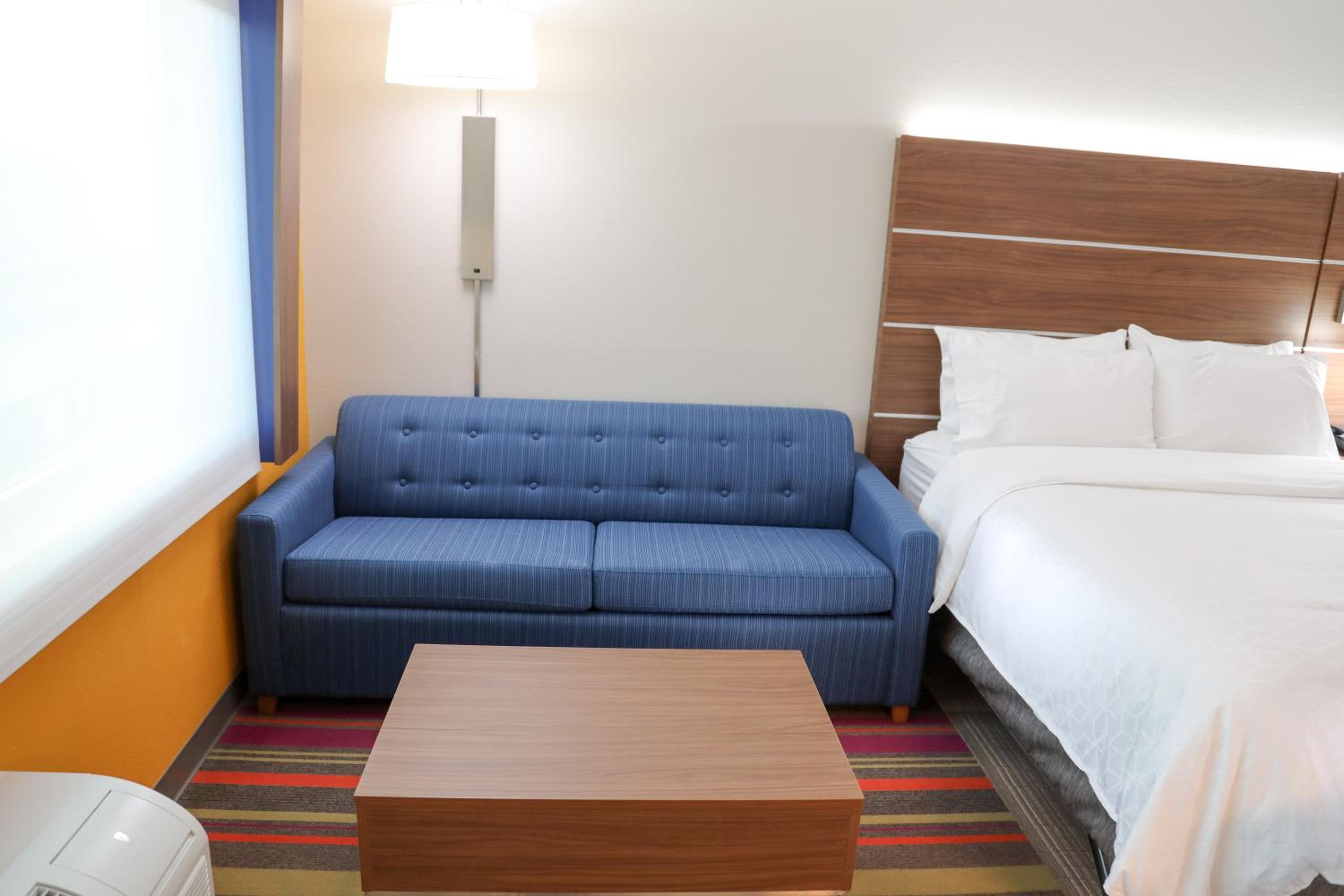Suite with Two Queen Beds photo 1