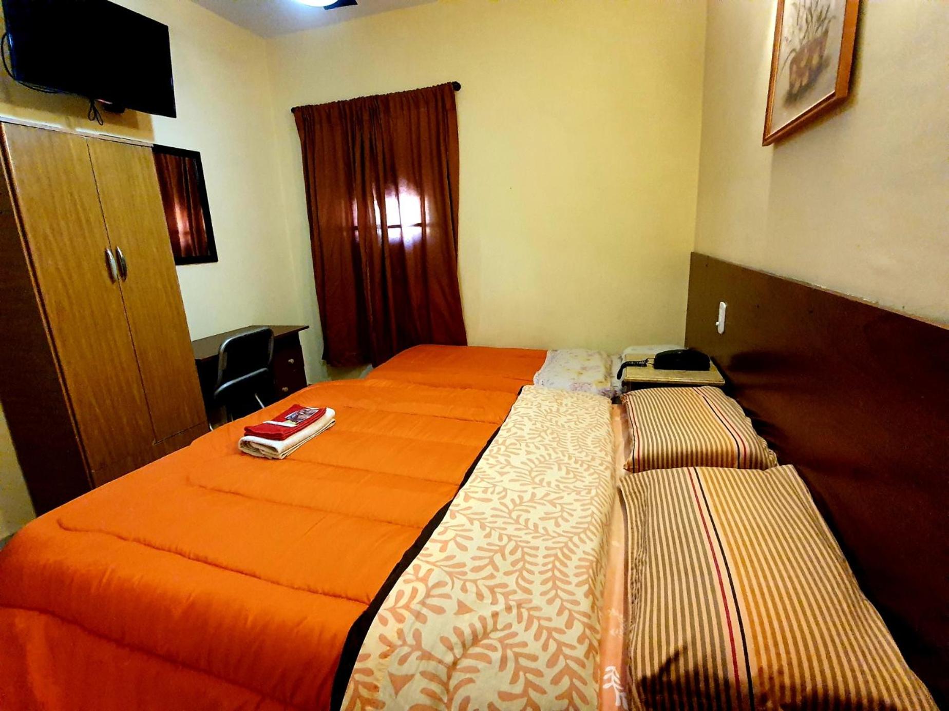 Triple Room with Bathroom photo 1