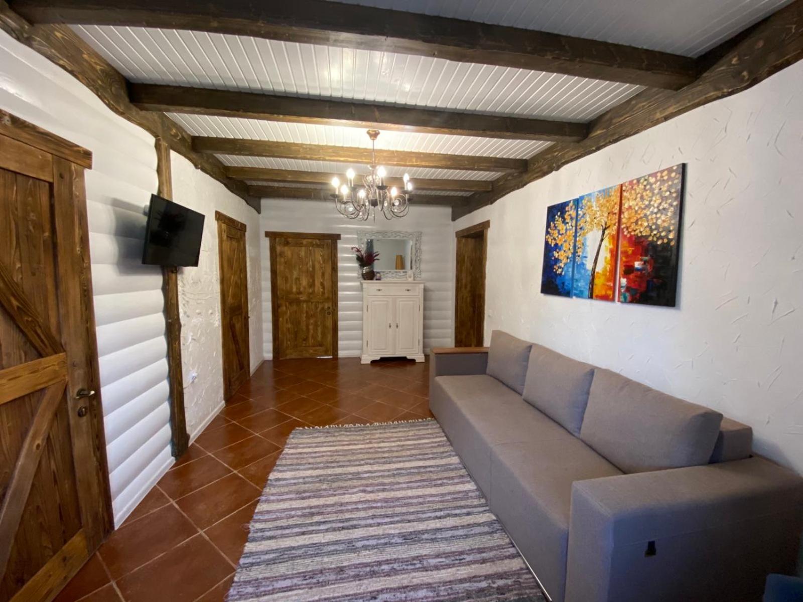Two-Bedroom Suite photo 2