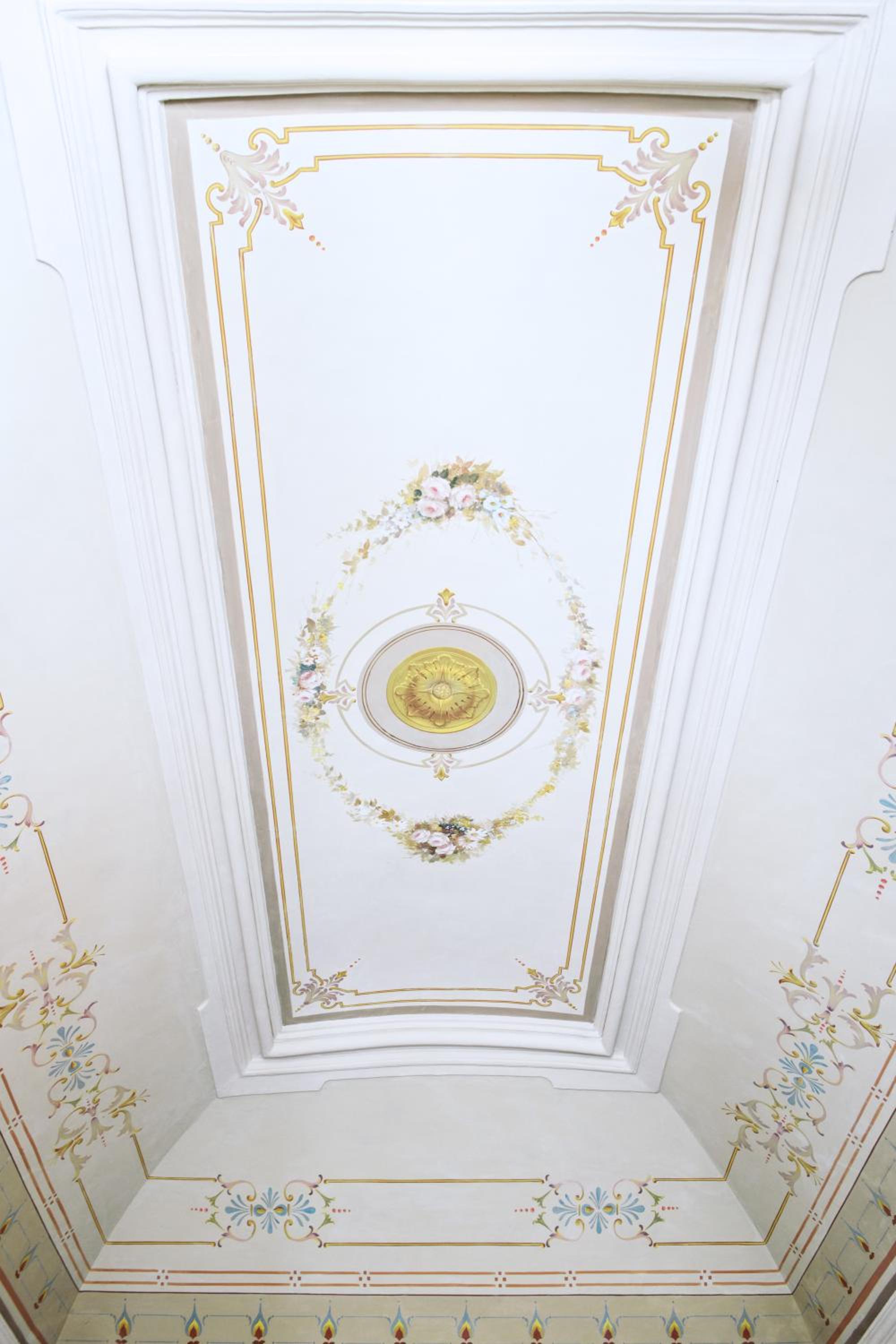 Deluxe Suite - Photo 3