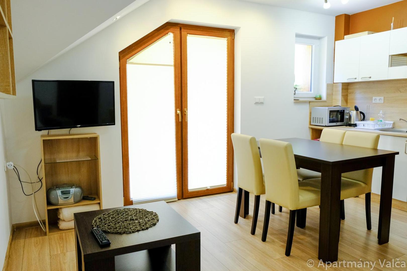 One-Bedroom Apartment with Terrace photo 3