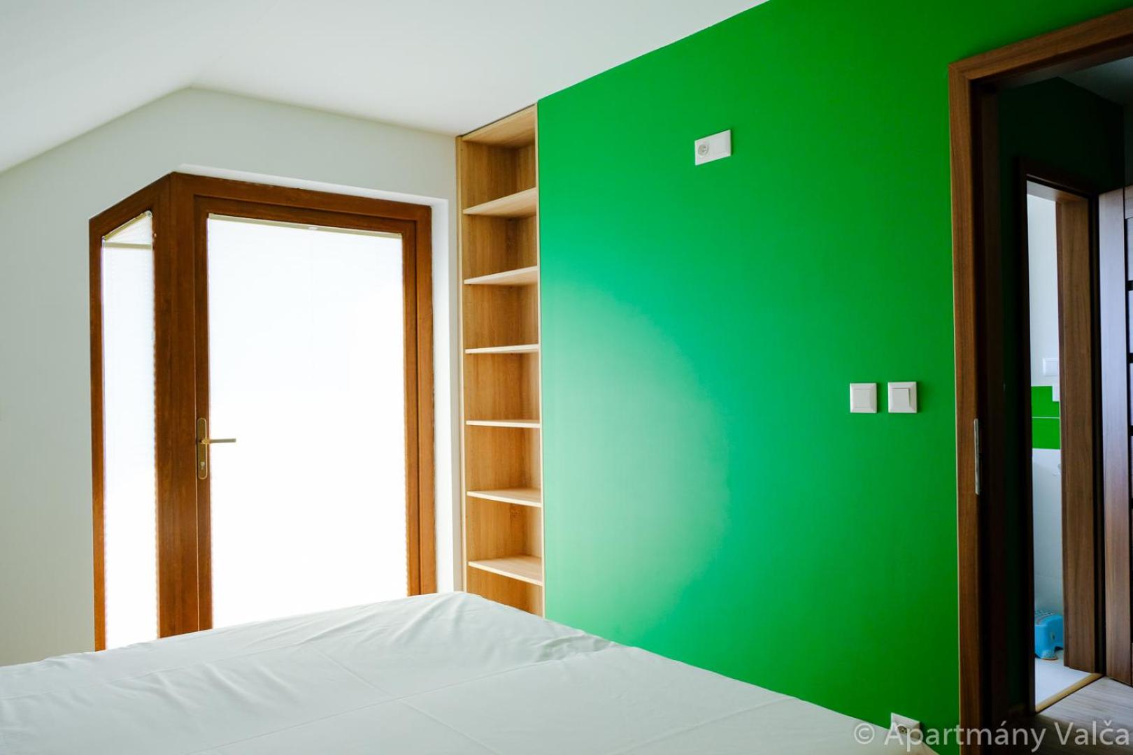 One-Bedroom Apartment with Terrace photo 2