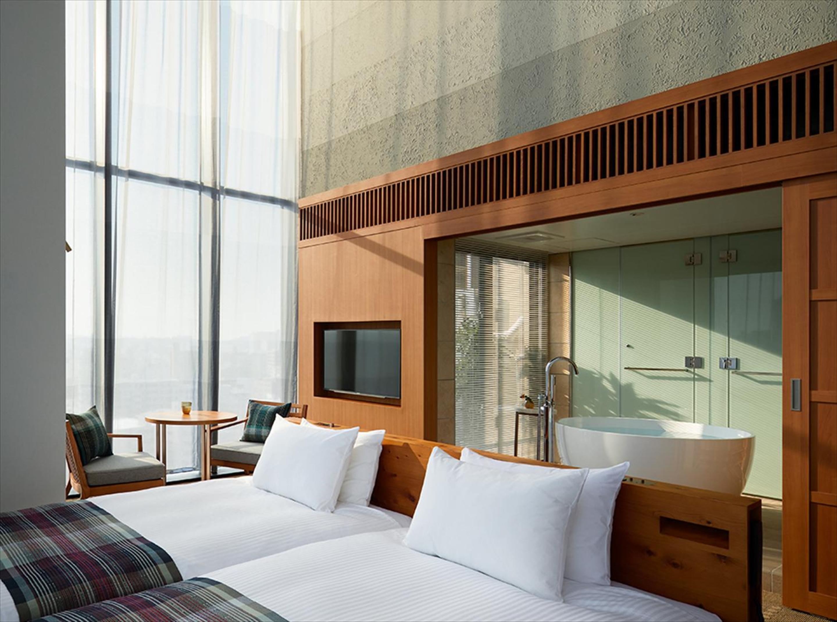 Panorama Suite (11th/13th Floor) photo 2