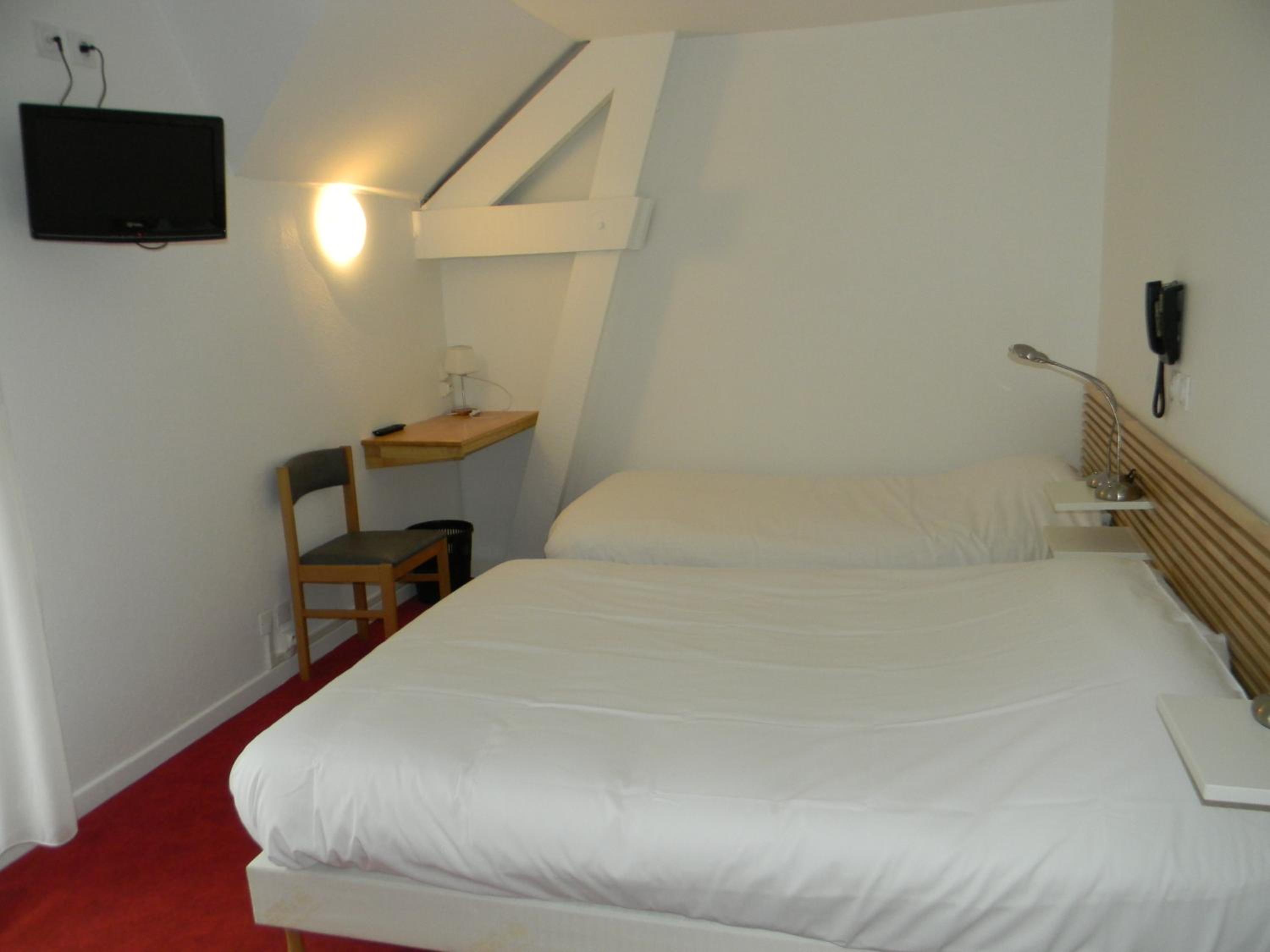 Triple Room - Photo 1