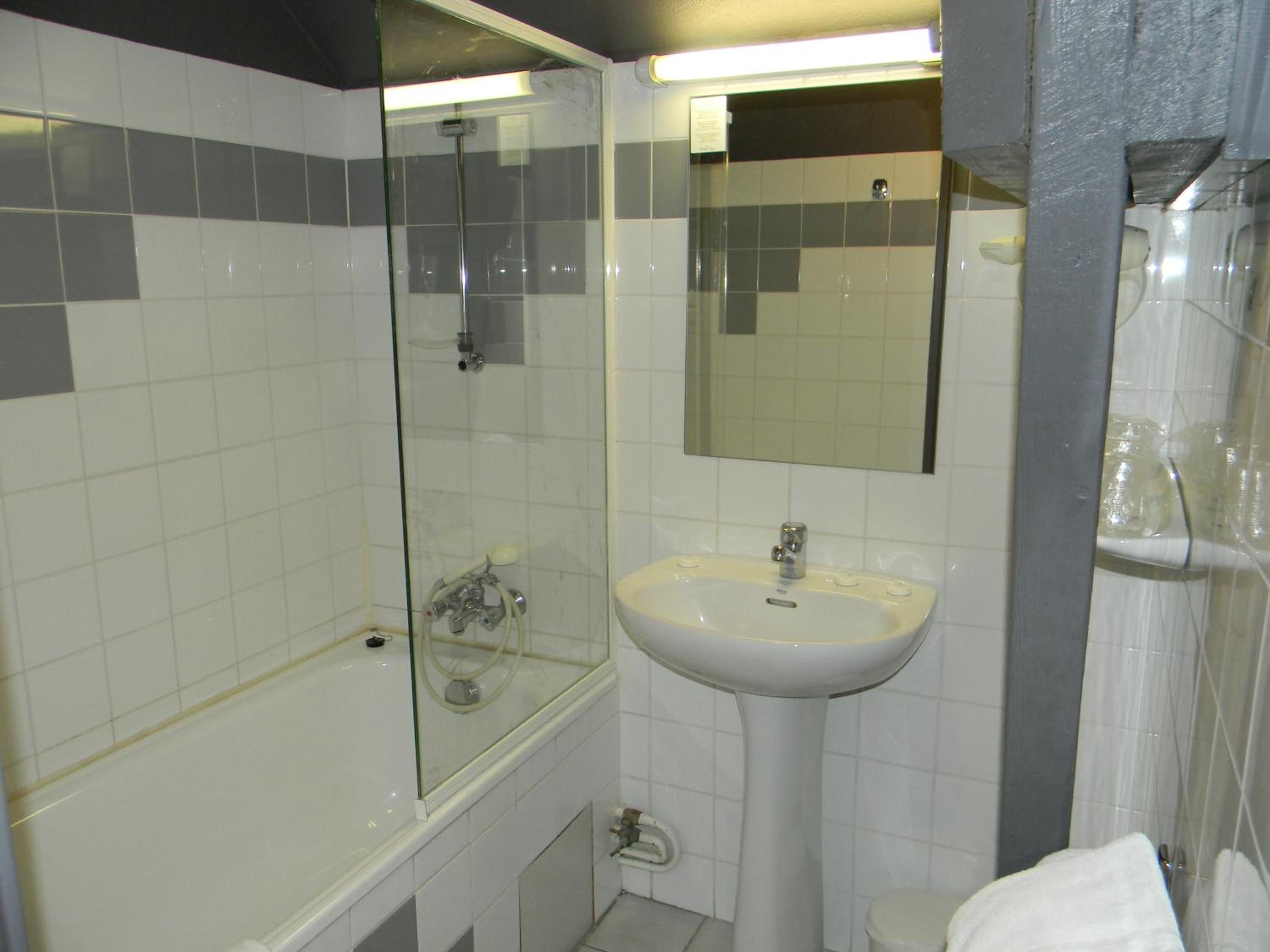 Triple Room - Photo 5