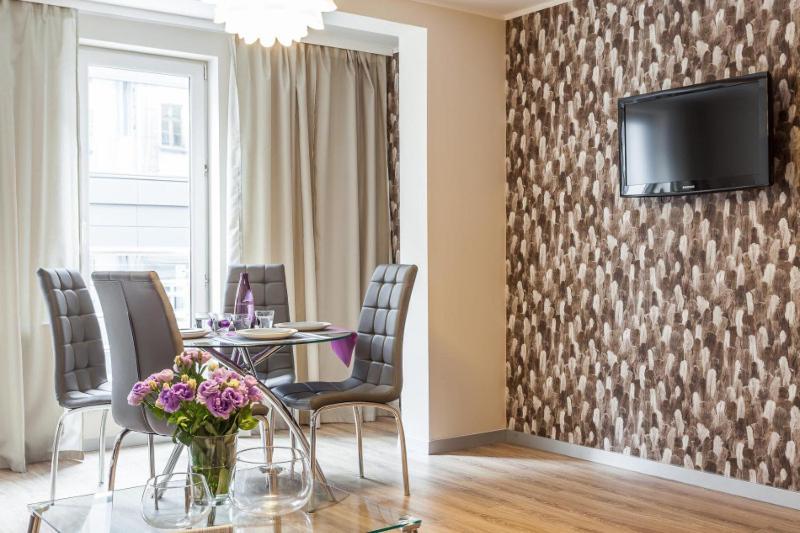 One-Bedroom Apartment - Wierzbowa 3 street - Photo 16