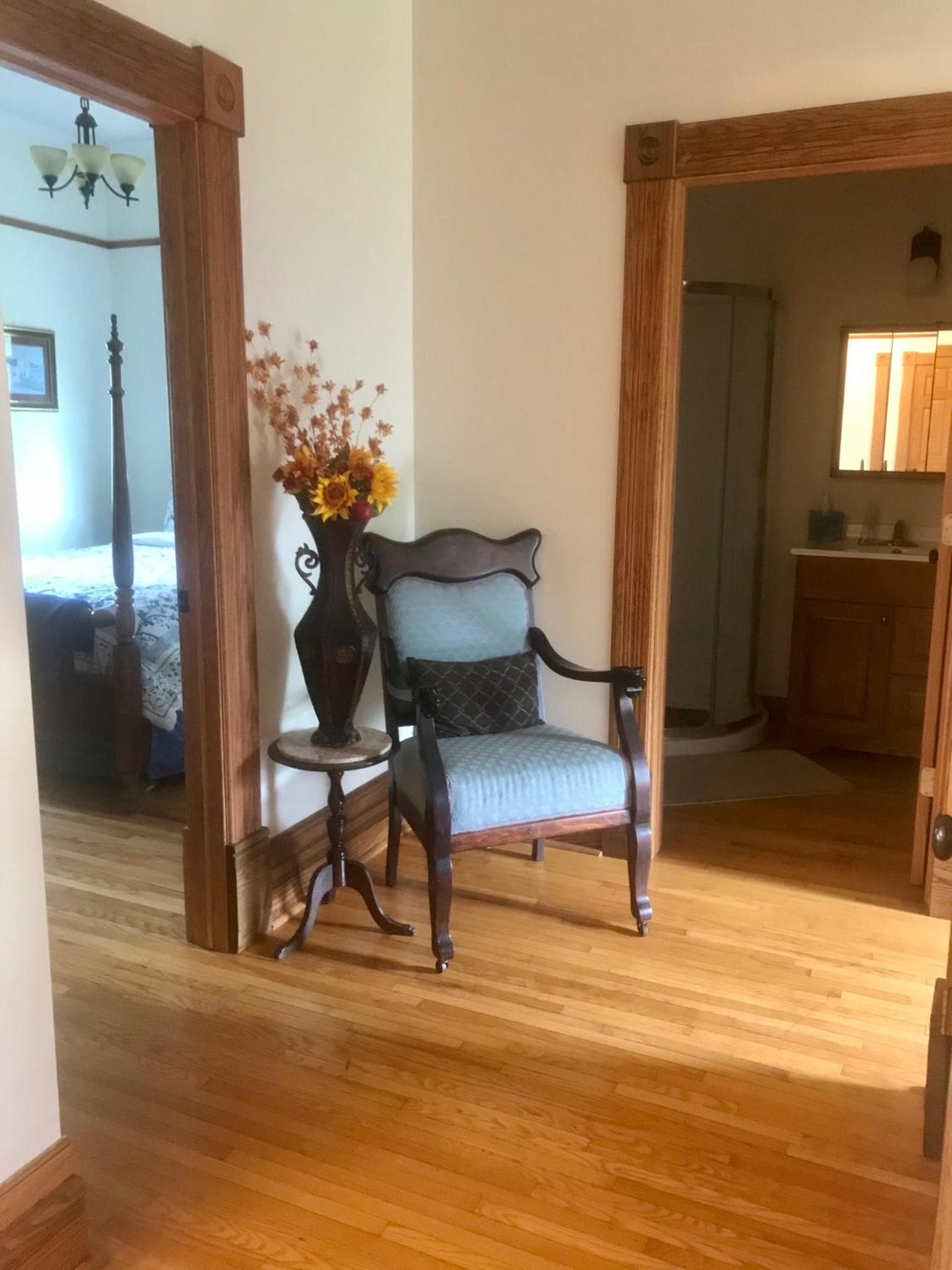 Three-Bedroom Townhouse - Photo 10