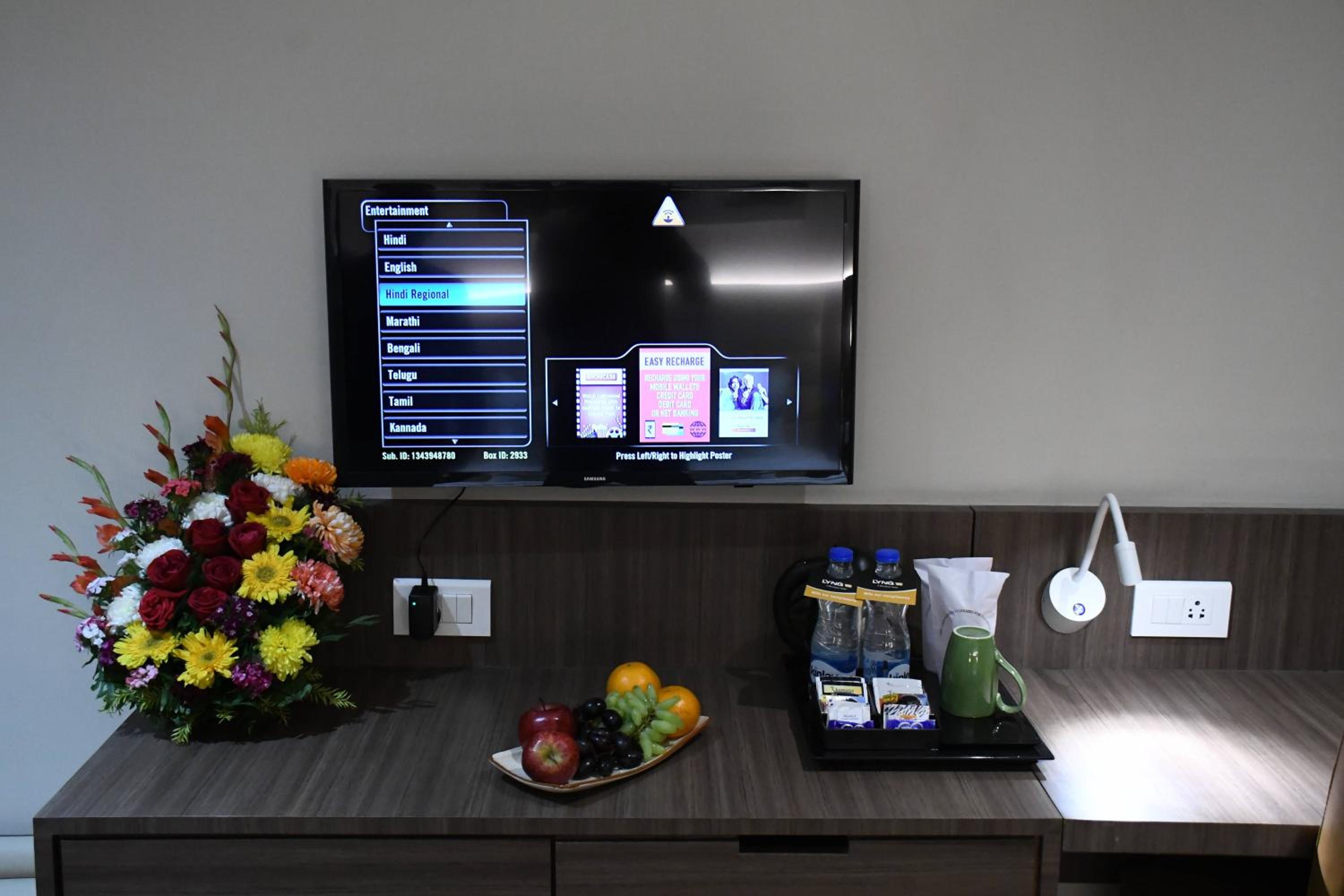 Superior King Room - Photo 3