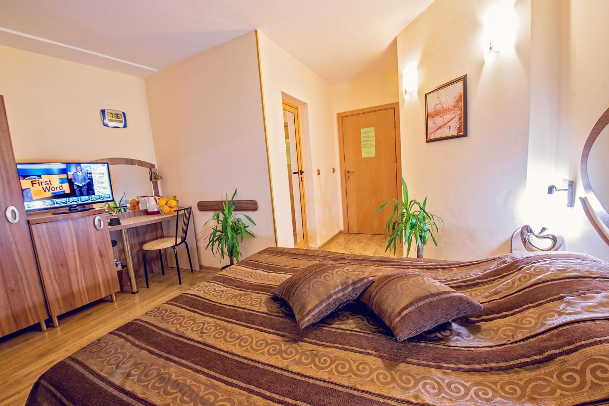 Double or Twin Room - Photo 22