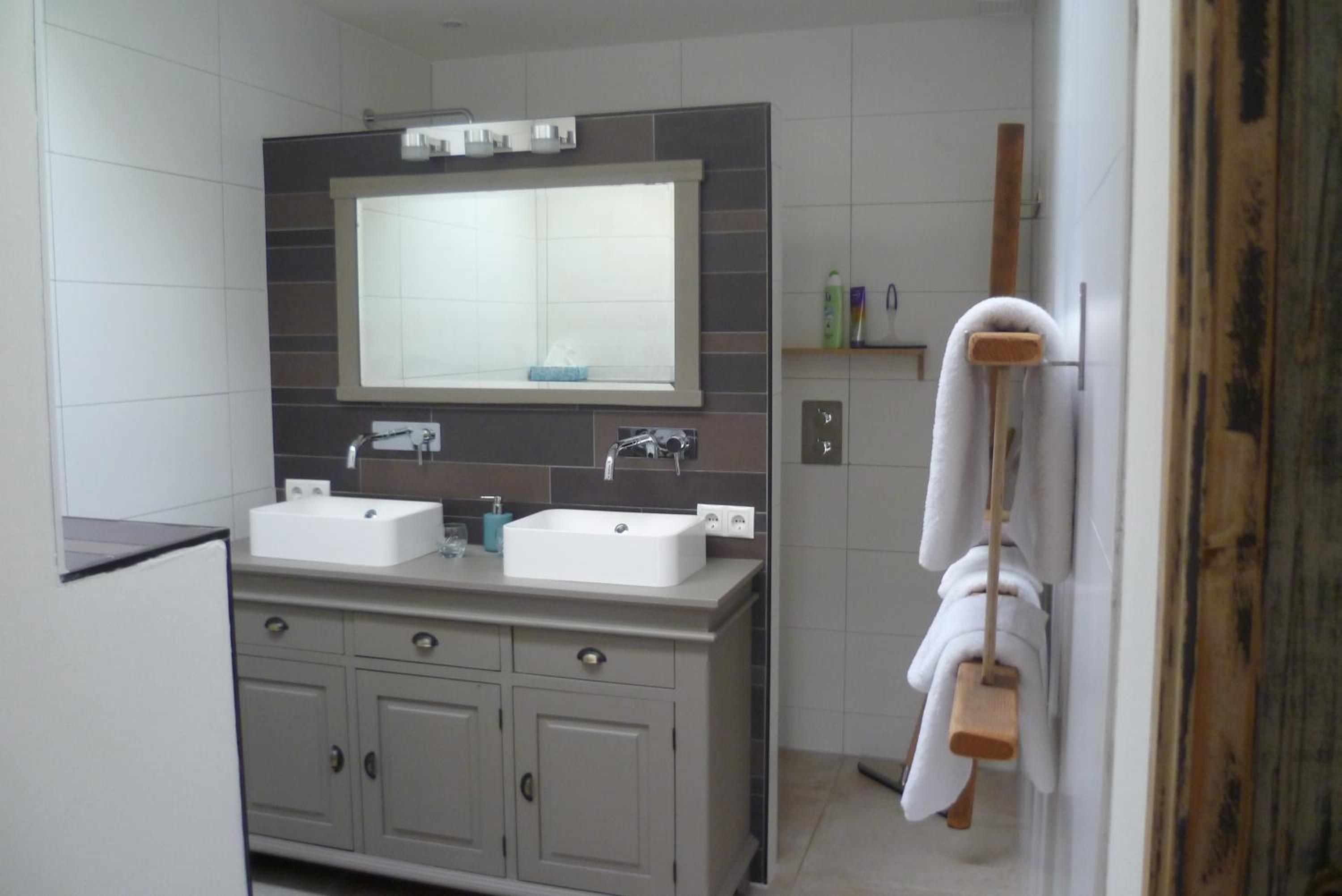 Deluxe Double or Twin Room photo 2