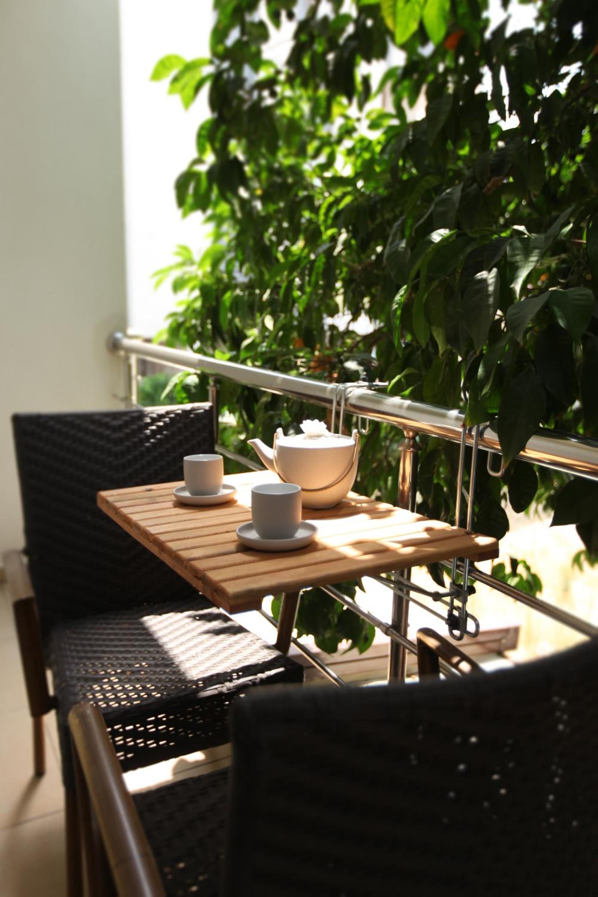 Suite - Photo 13