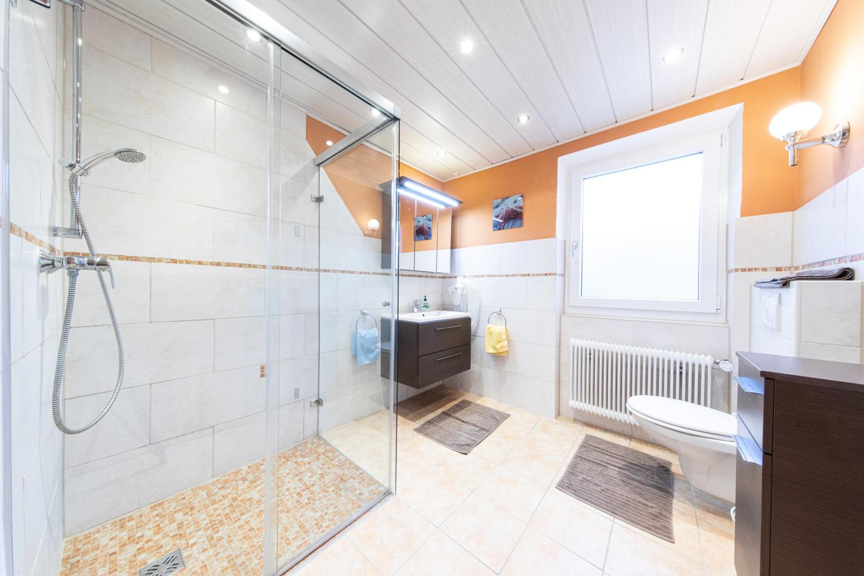 One-Bedroom Apartment (4 Adults) photo 2