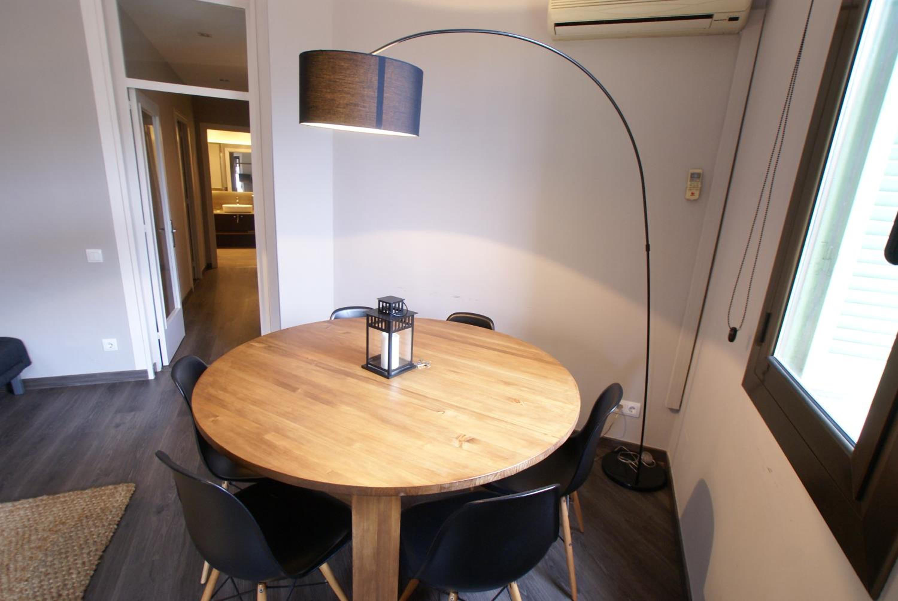 Five-Bedroom Apartment photo 2