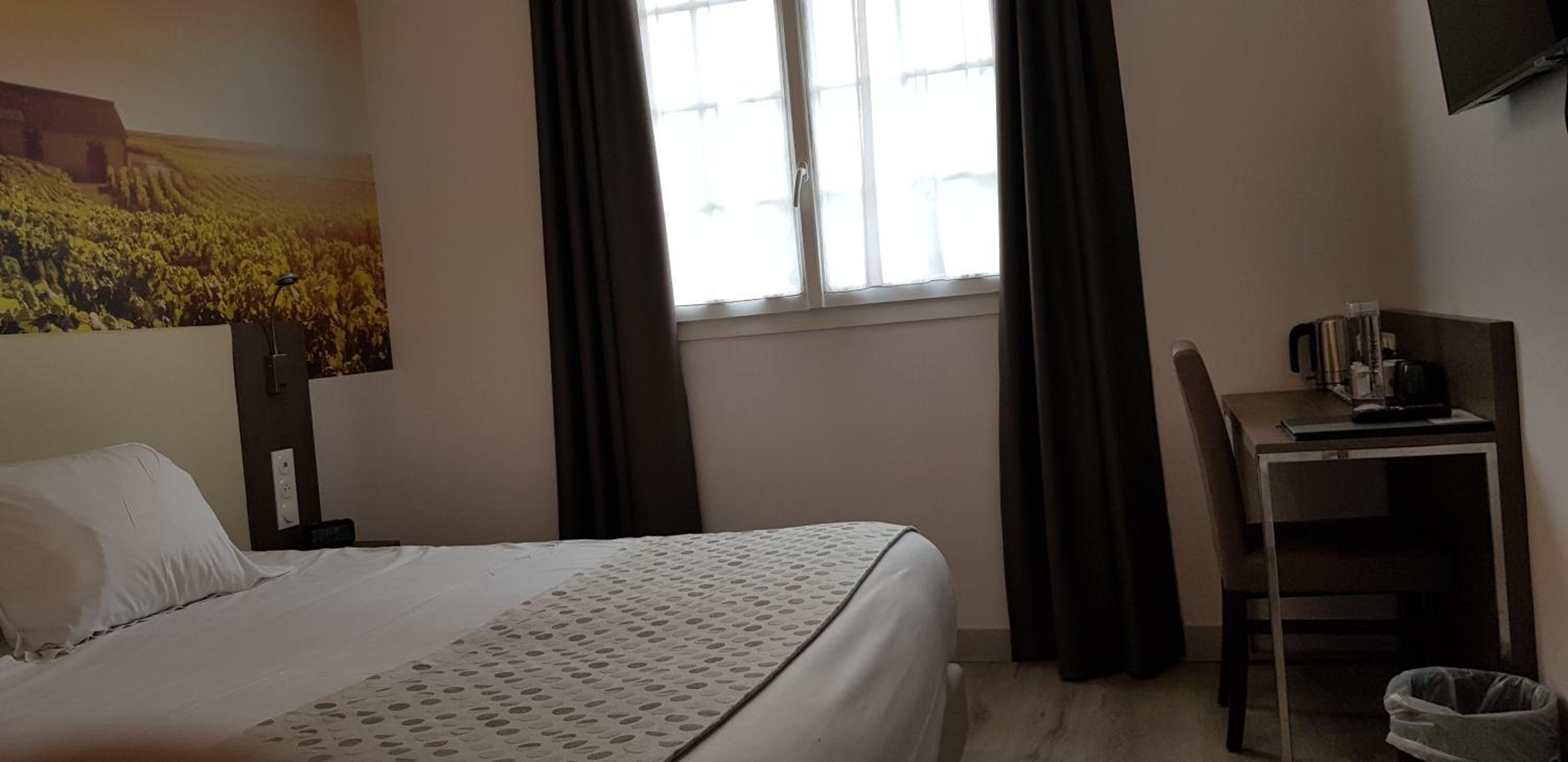 Double Room - Photo 4