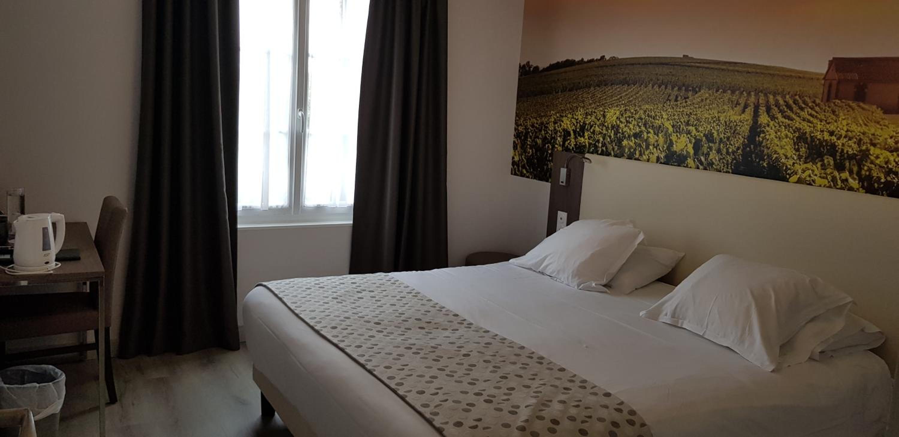 Double Room - Photo 2