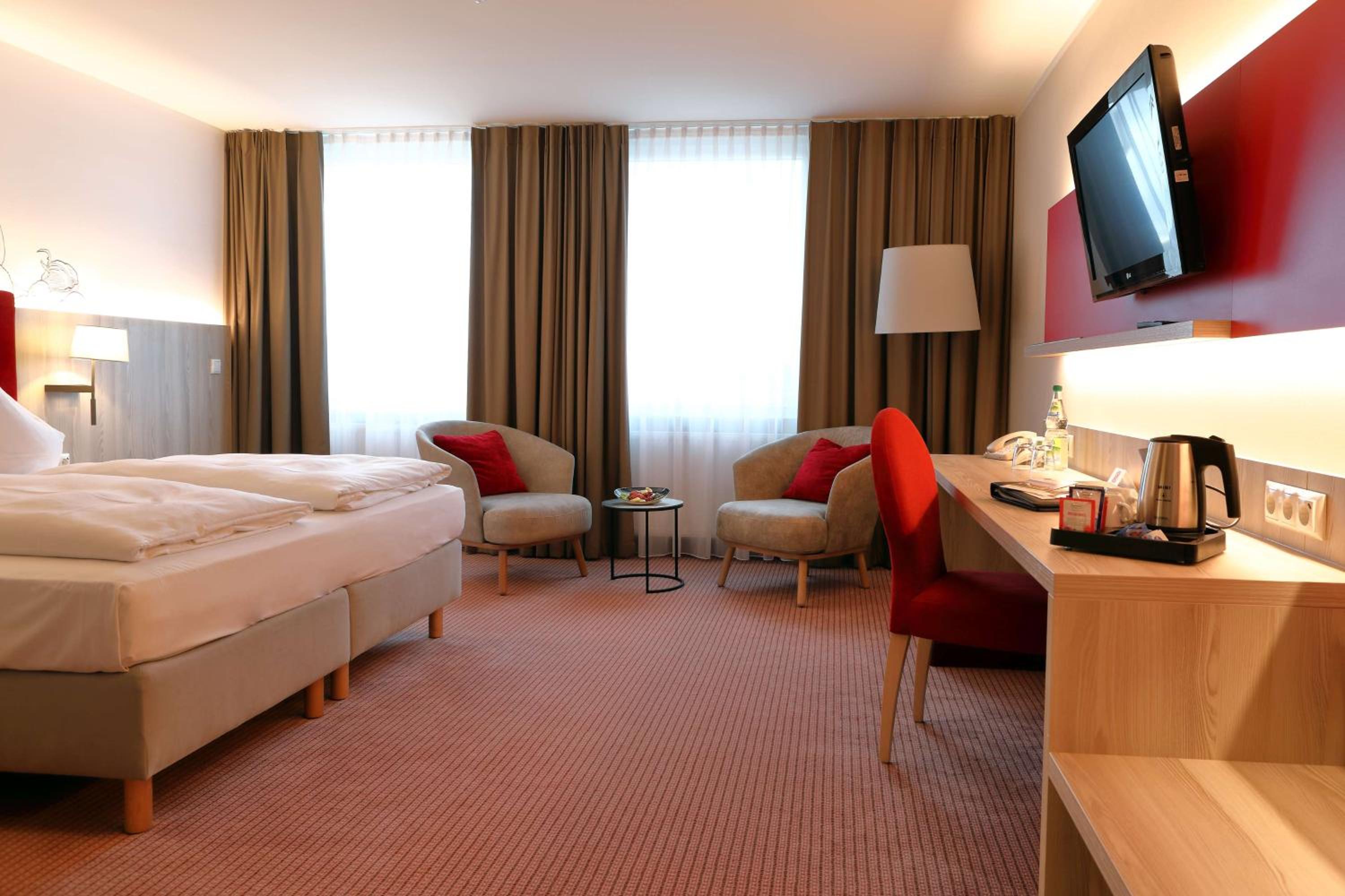 Standard Double Room - Photo 7