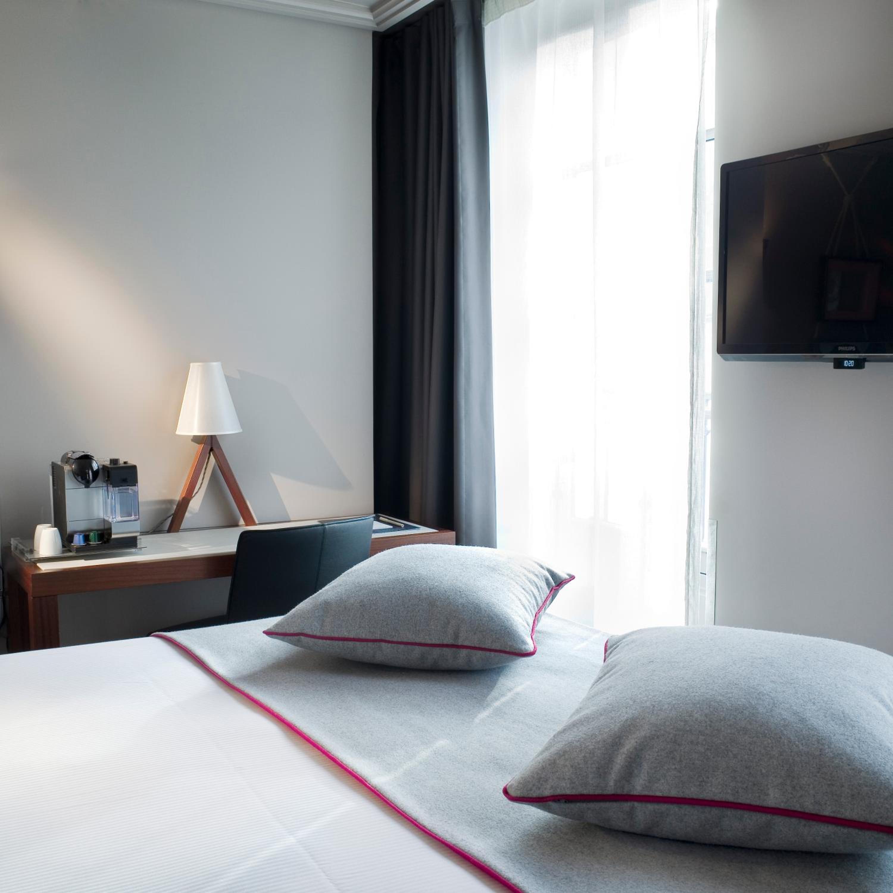 Deluxe Double Room photo 3