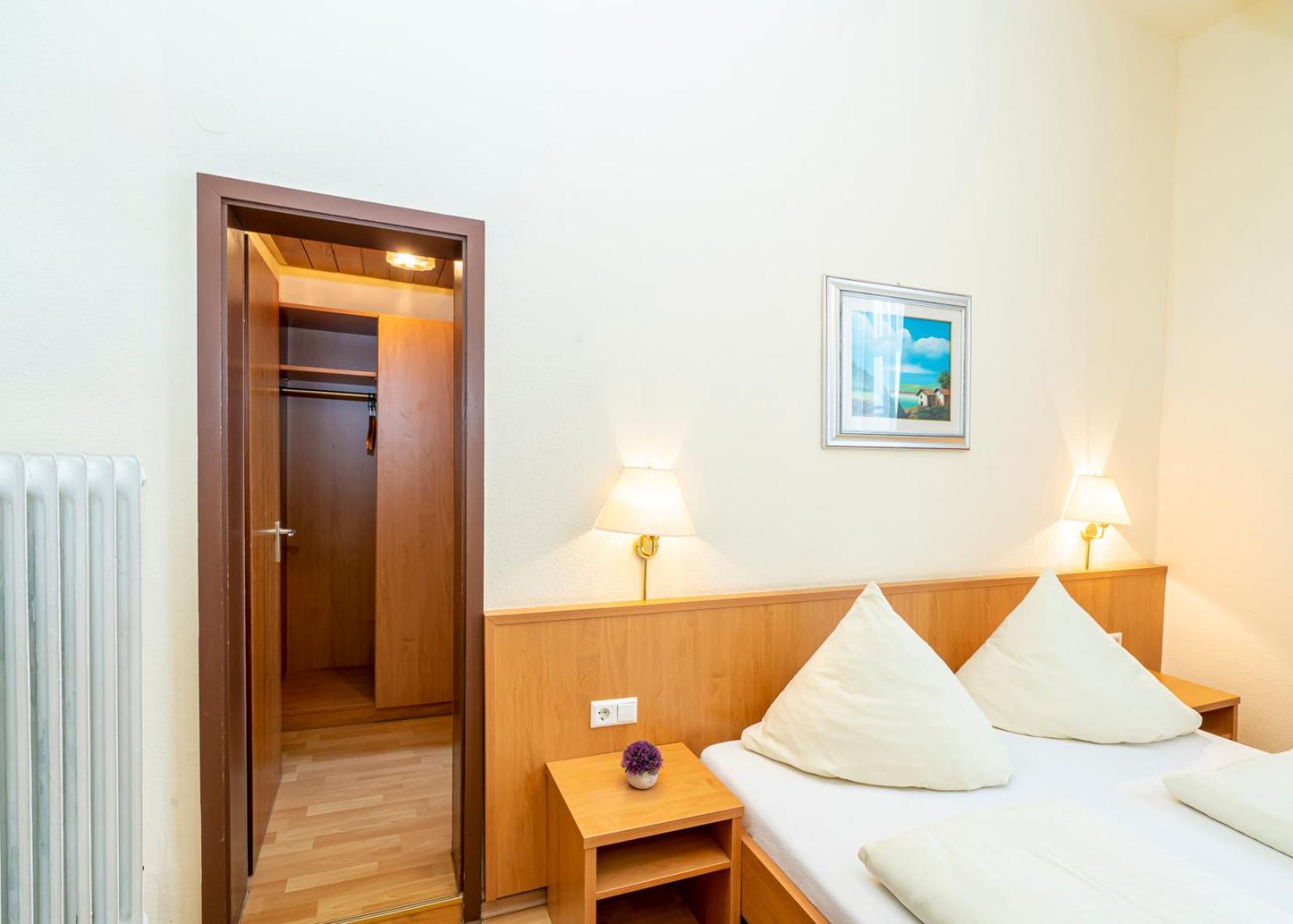 Superior Double or Twin Room - Photo 3