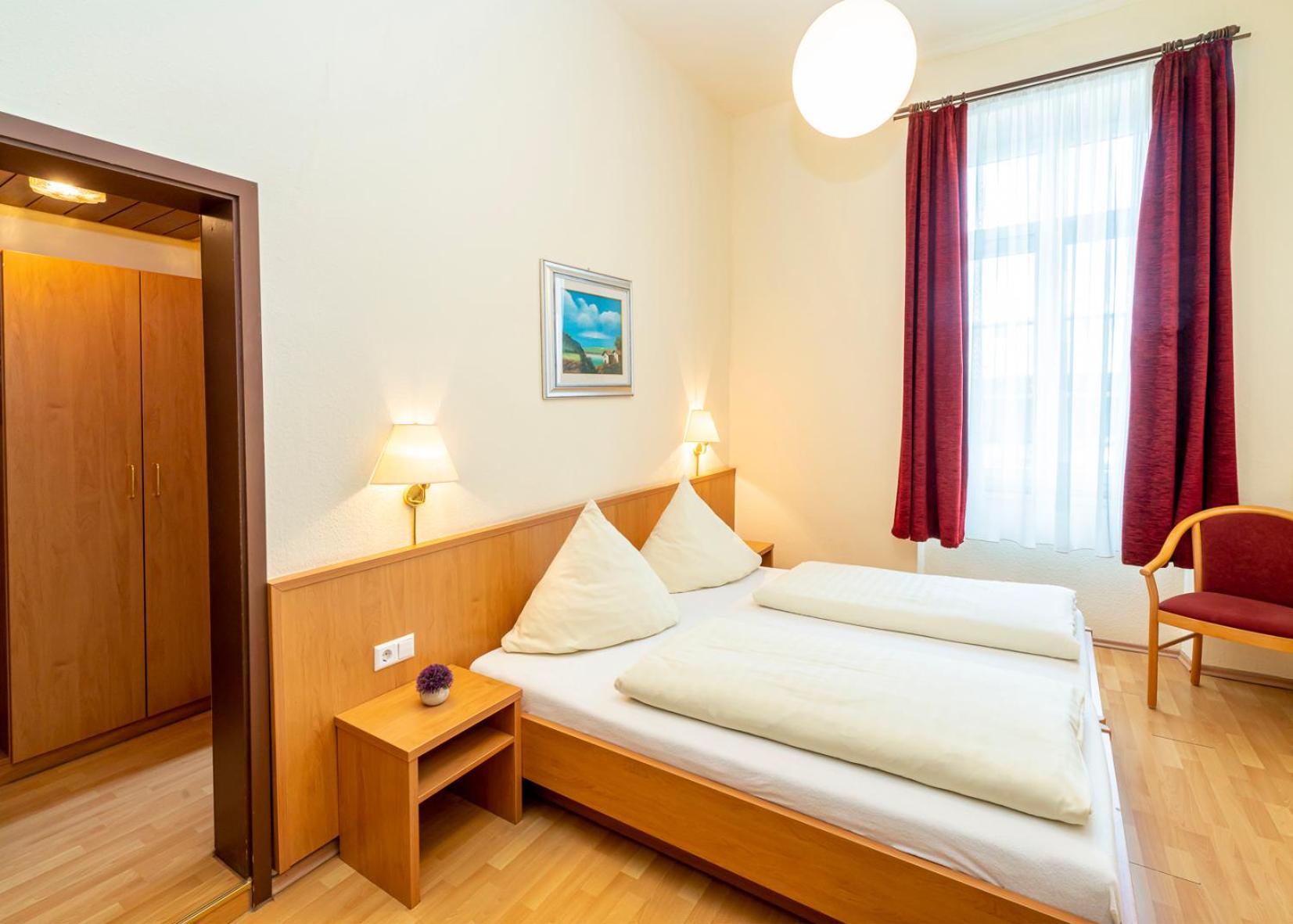 Superior Double or Twin Room - Photo 1