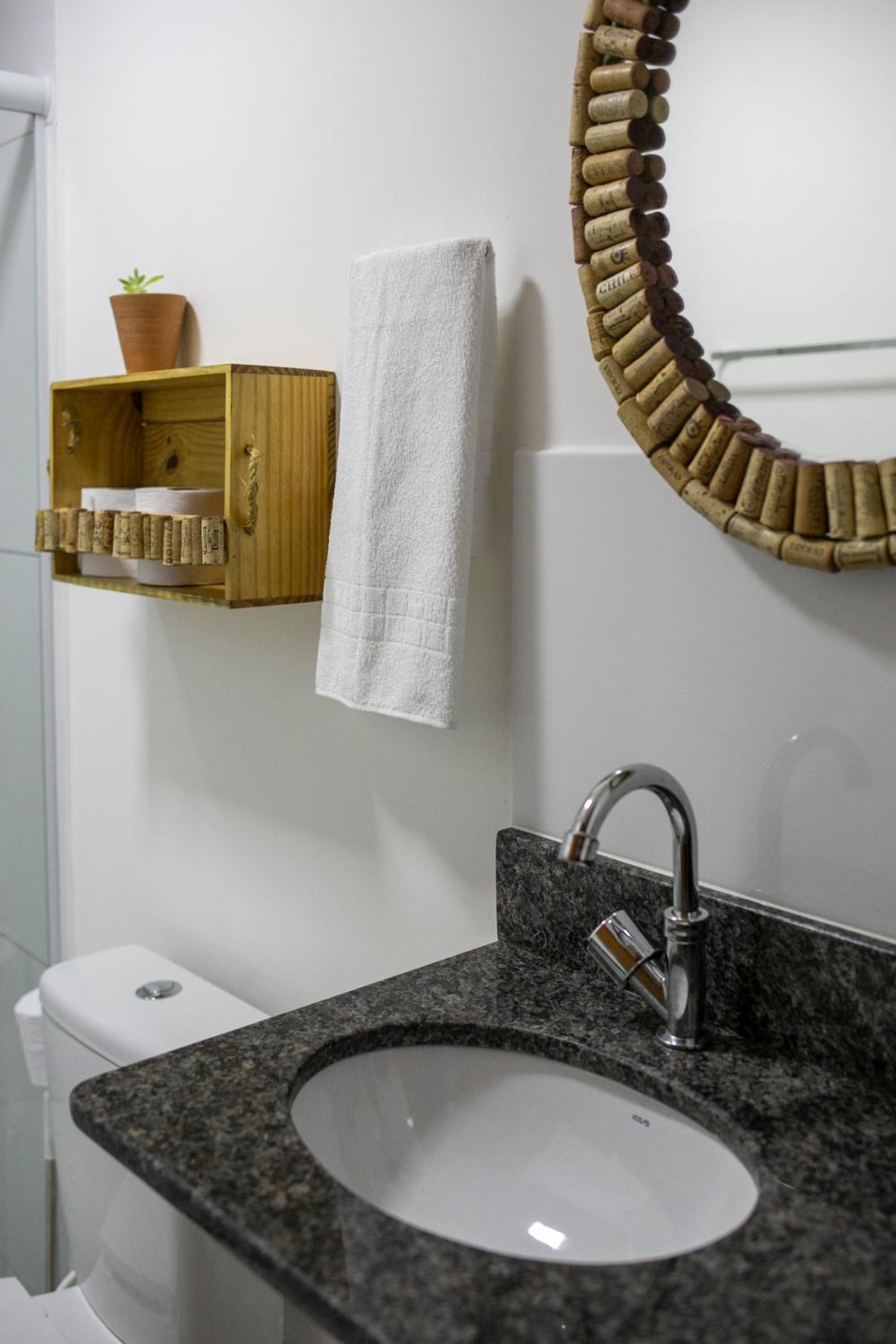 Luxury Suite - Photo 2