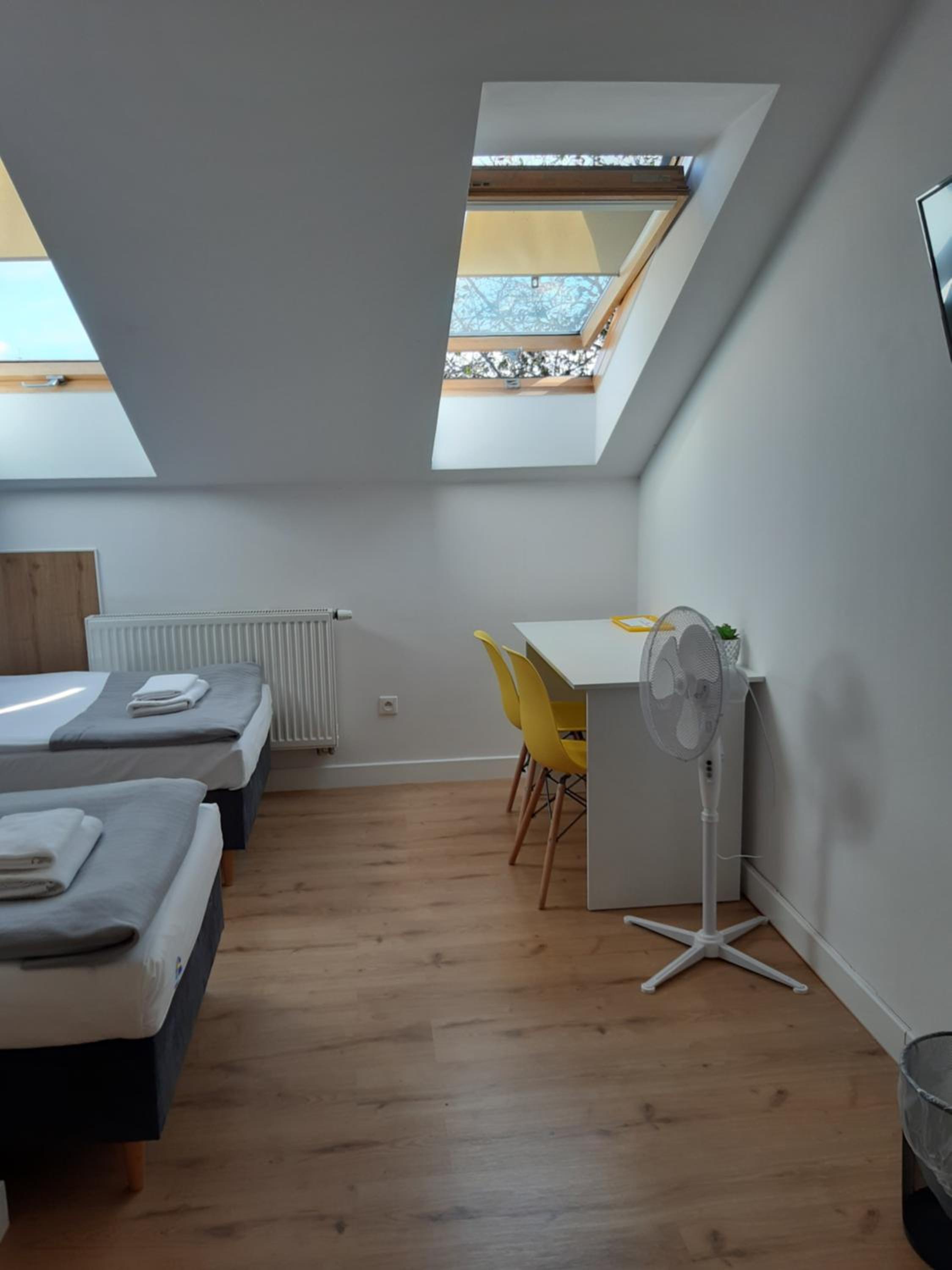 Double Room - Photo 2