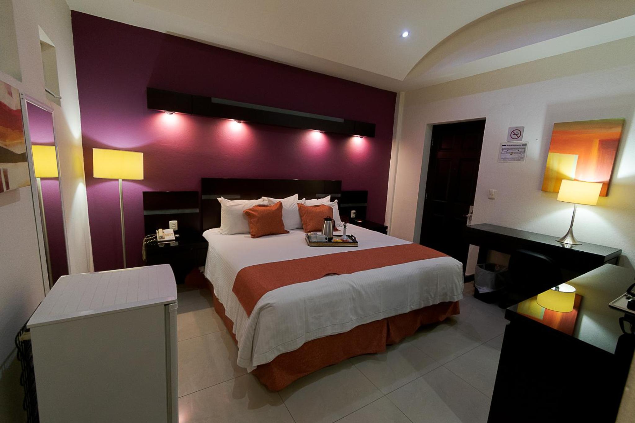 Standard King Room - Photo 1