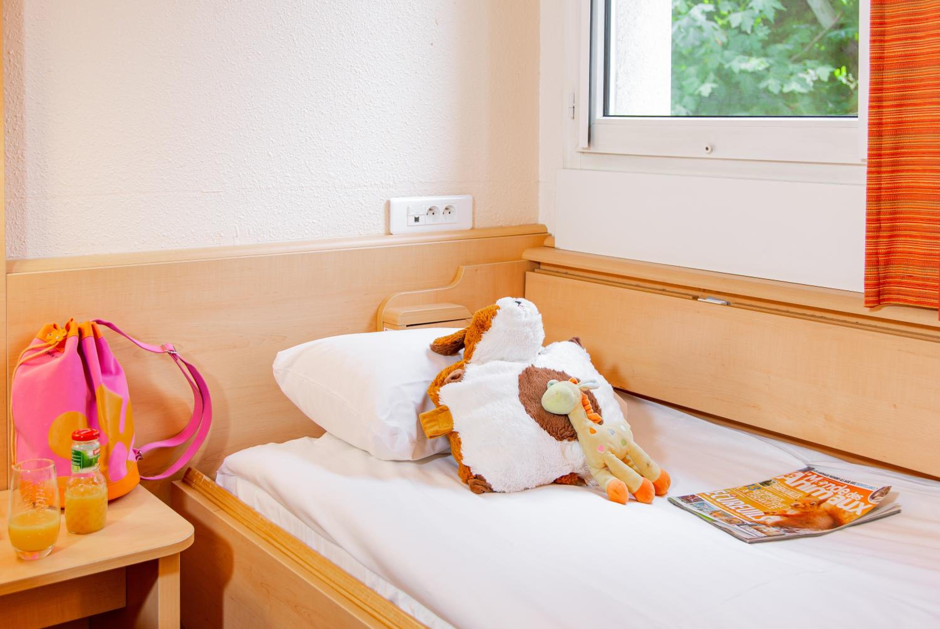 Double Room with Extra Bed - Photo 2