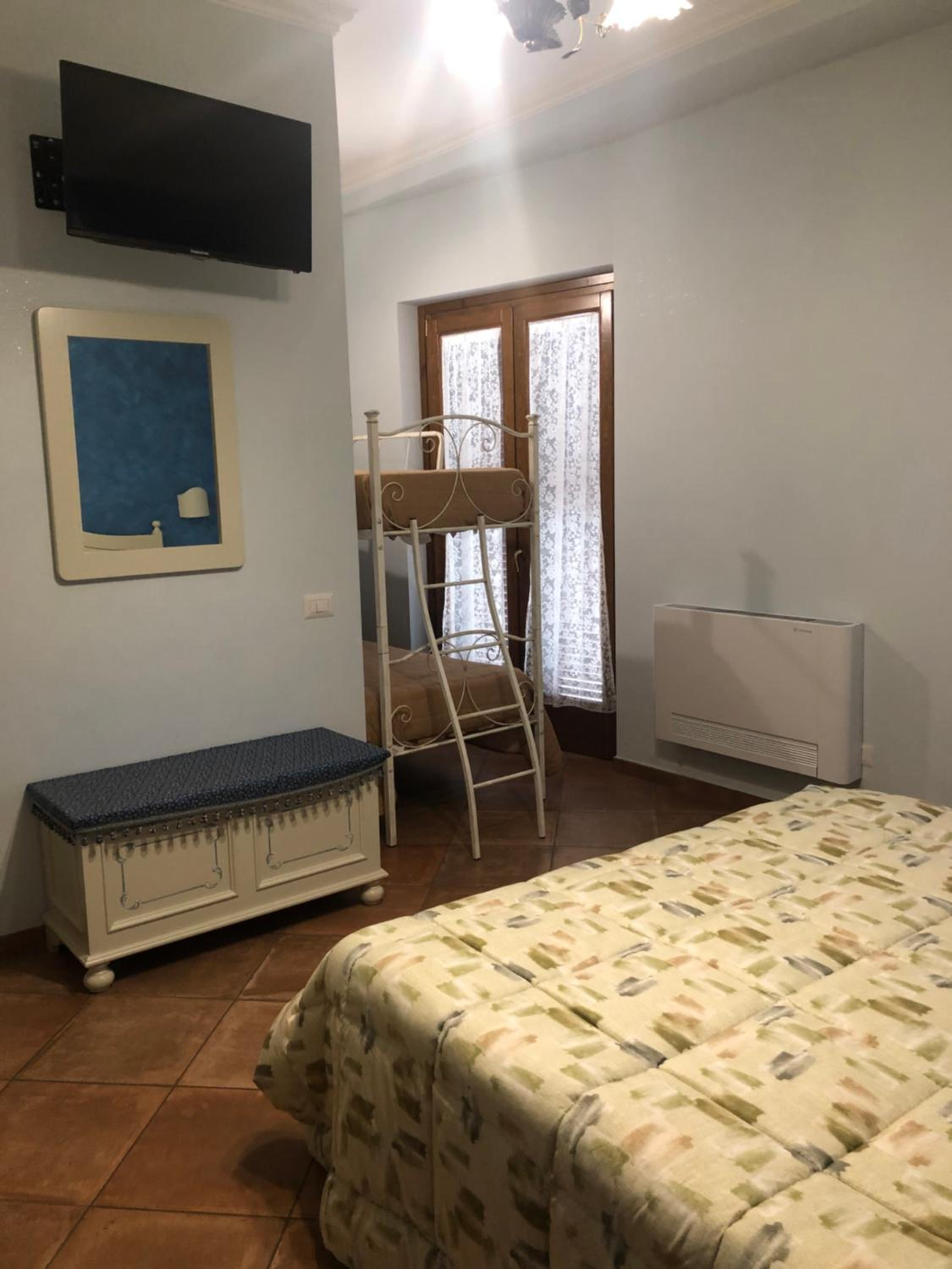 Double or Twin Room with Private Bathroom photo 3