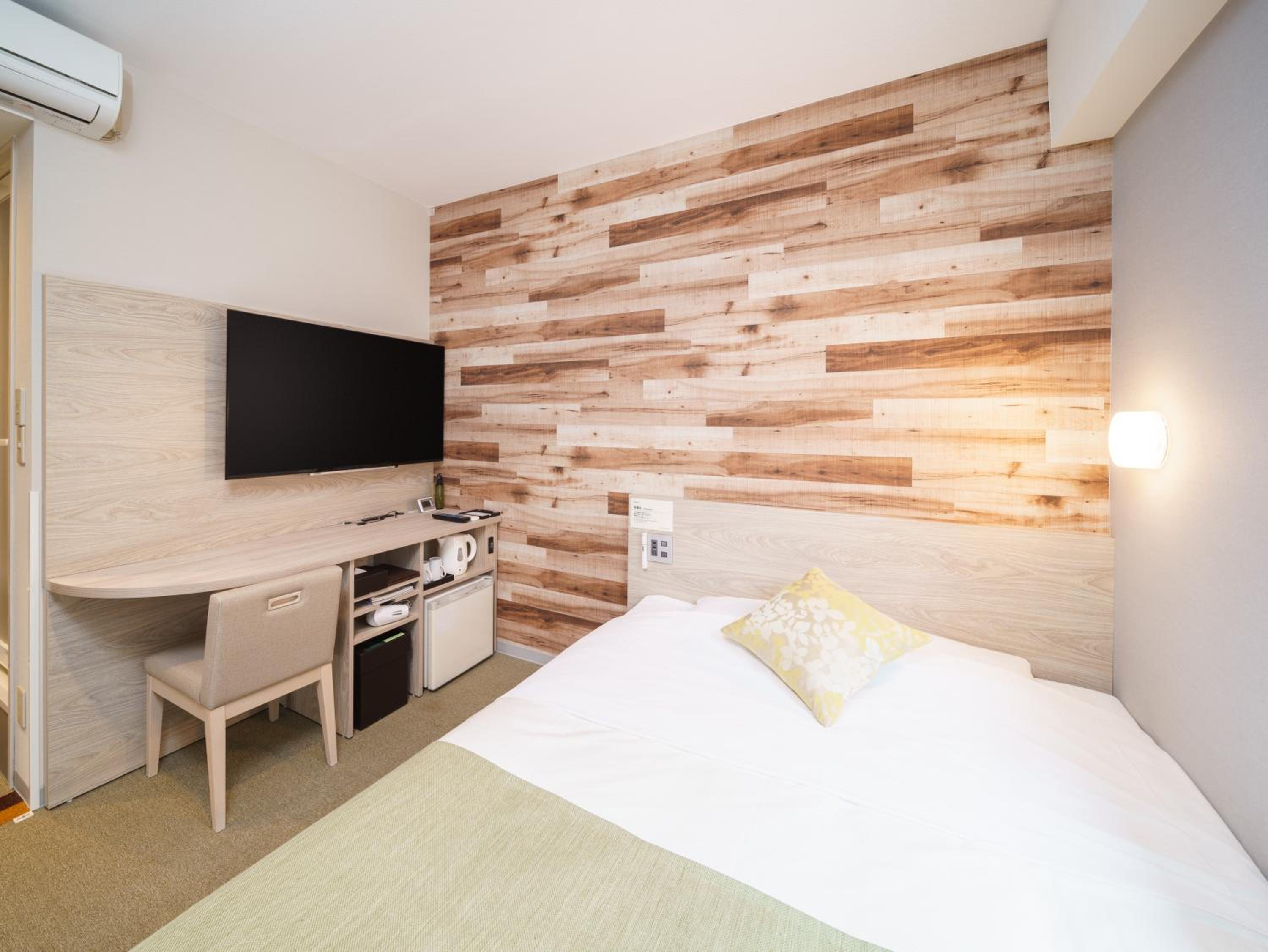Standard Double Room - Non-Smoking - Photo 2