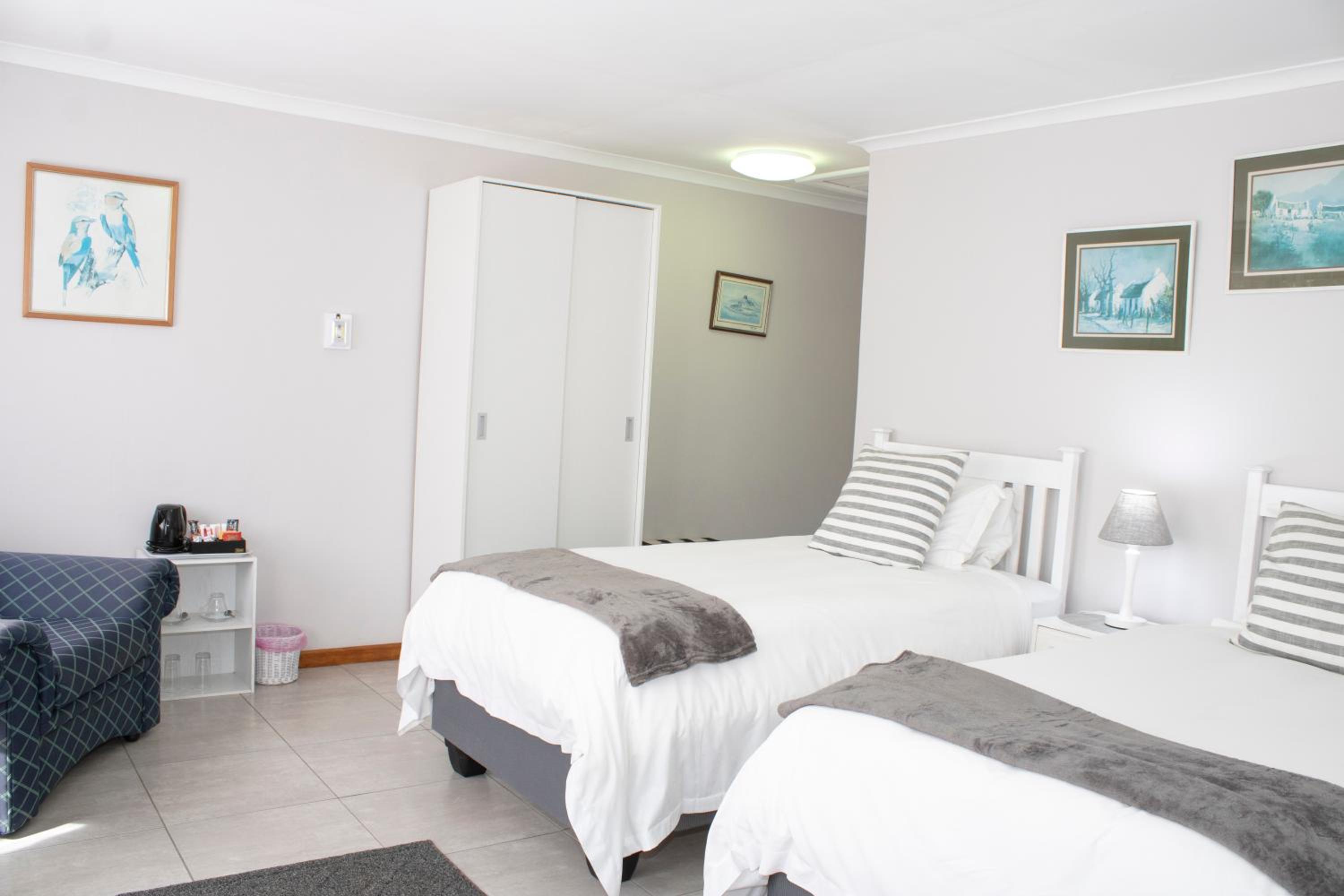 Twin Room with Mountain View photo 1