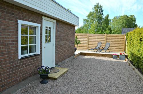 Two-Bedroom House - Photo 1