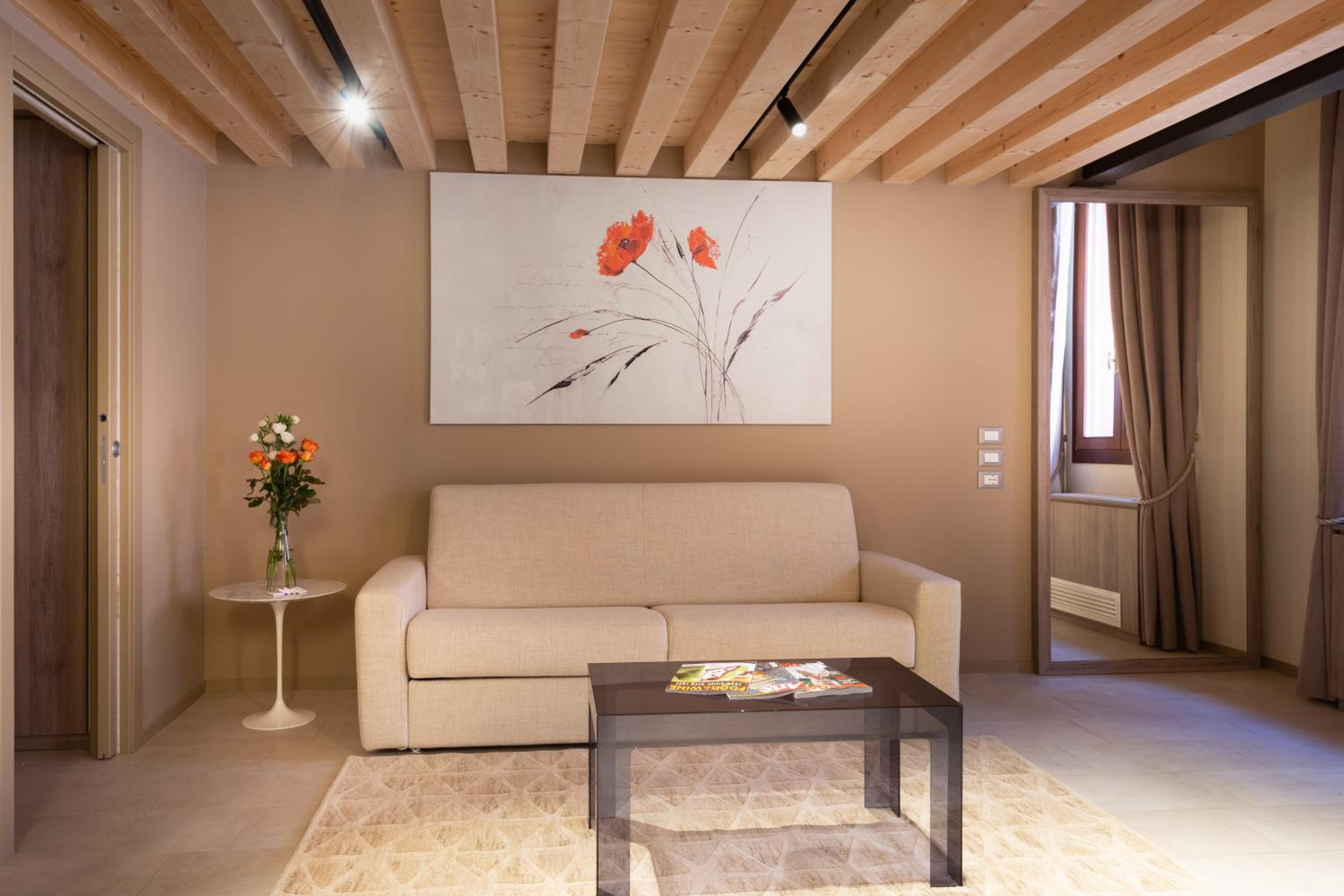 Superior Apartment photo 2