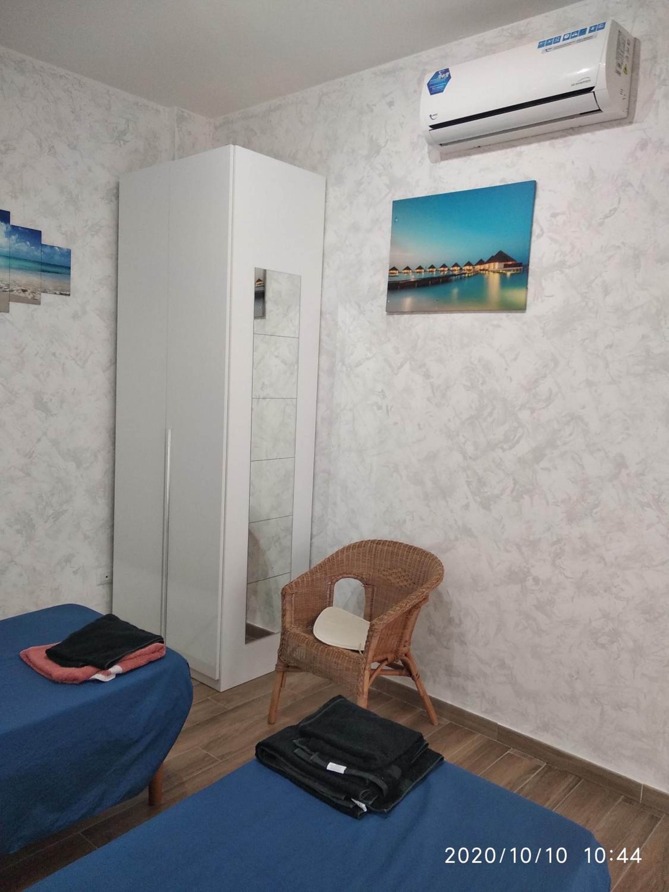 Two-Bedroom Apartment - Photo 17