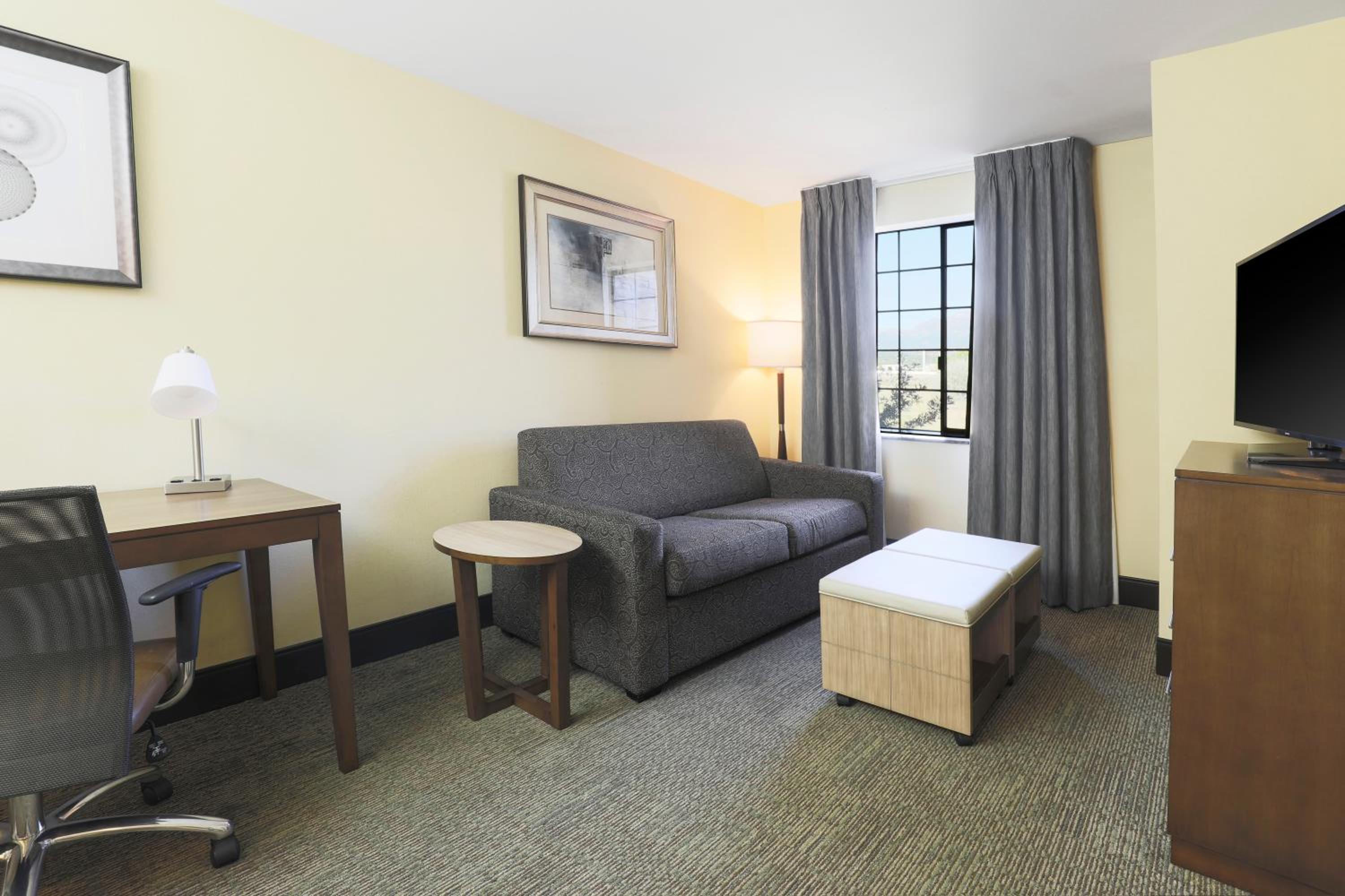 One-Bedroom Two Queen Suite with Sofa Bed - Photo 5