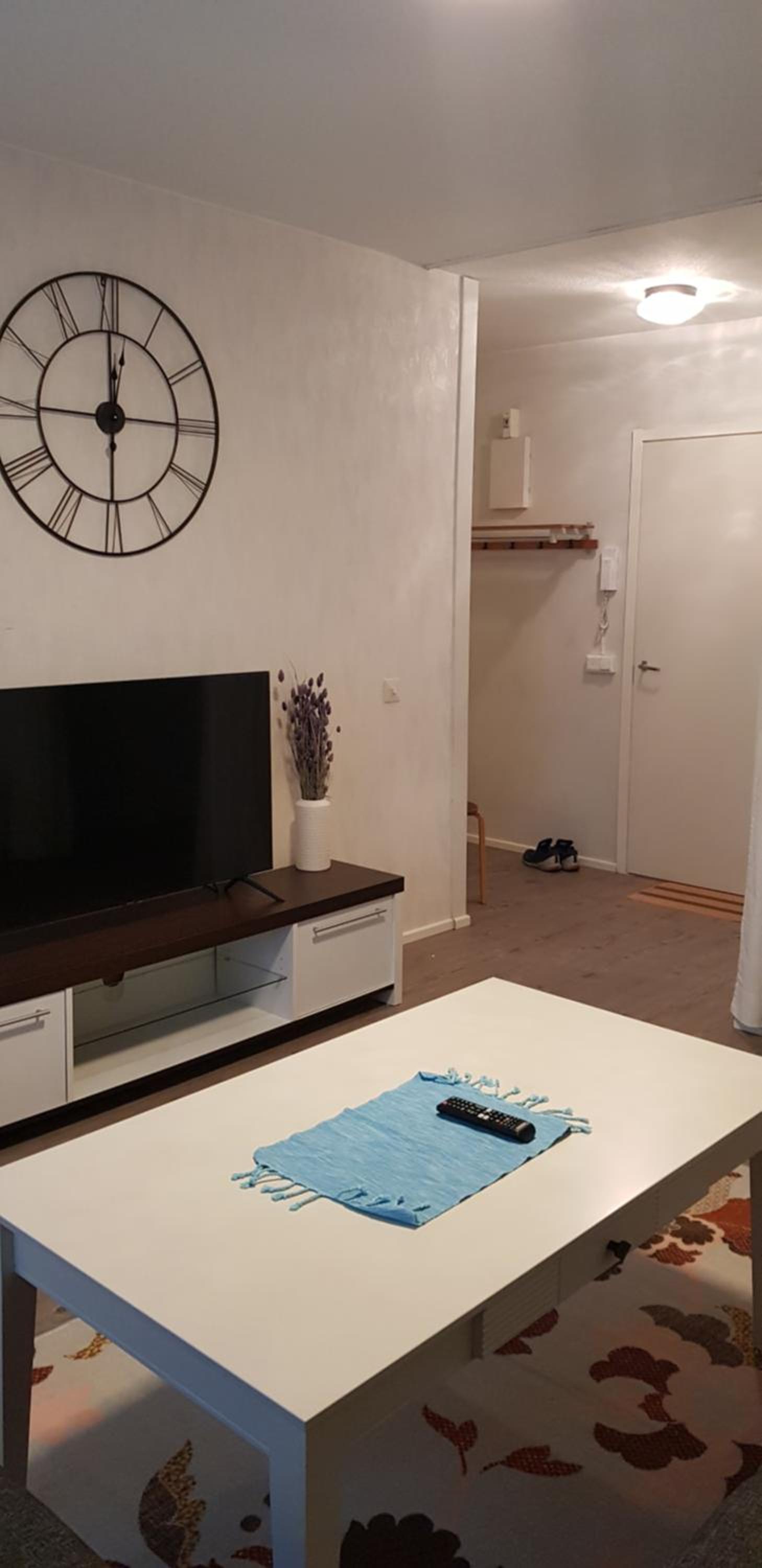 One-Bedroom Apartment - Photo 10