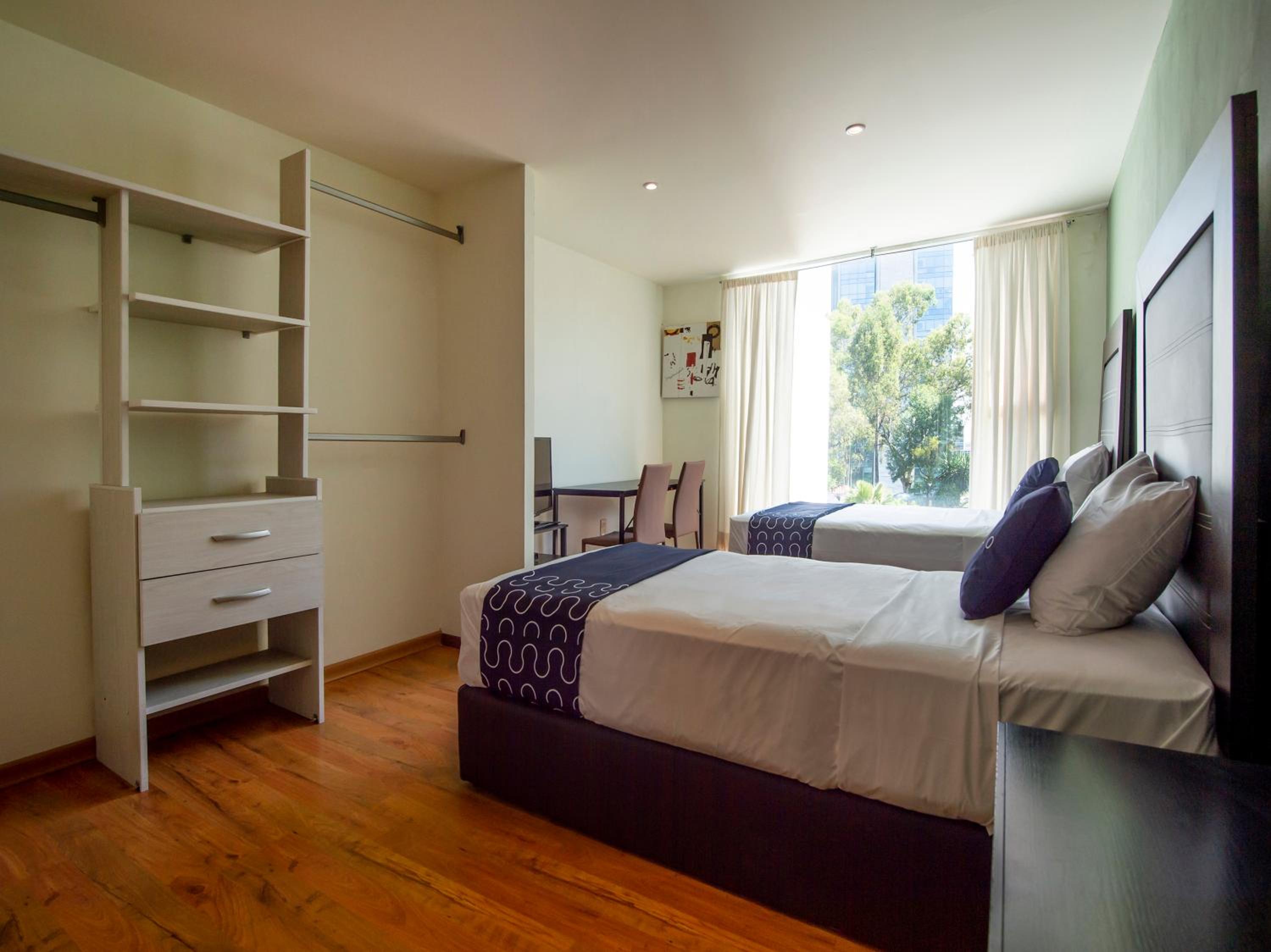 Standard Twin Room - Photo 10