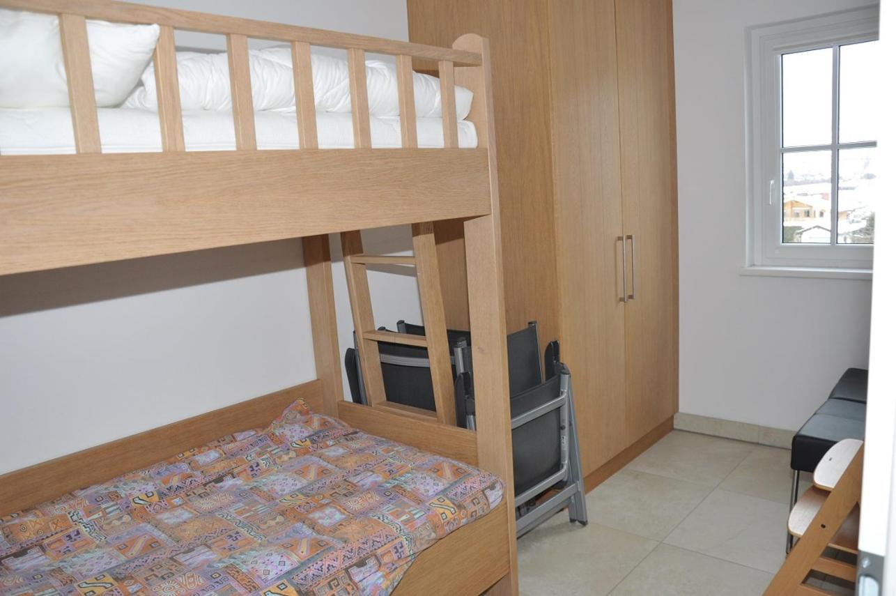 Three-Bedroom Apartment photo 2