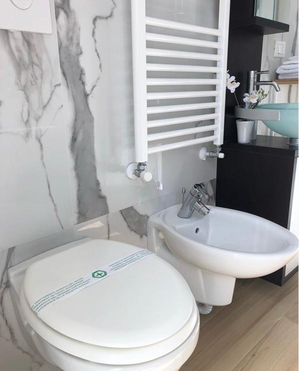 Double or Twin Room with Private Bathroom photo 3