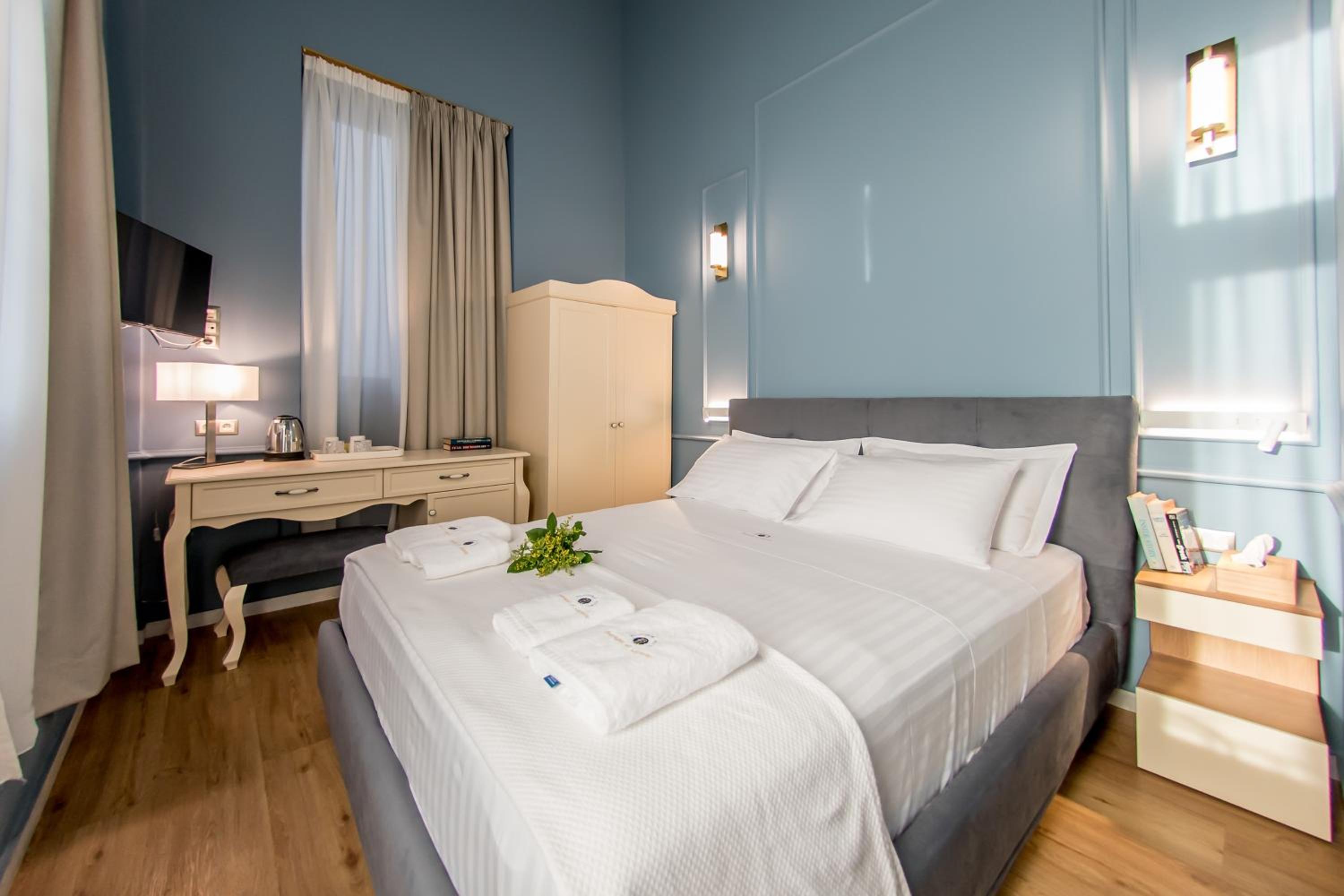 Superior Double Room - Photo 3