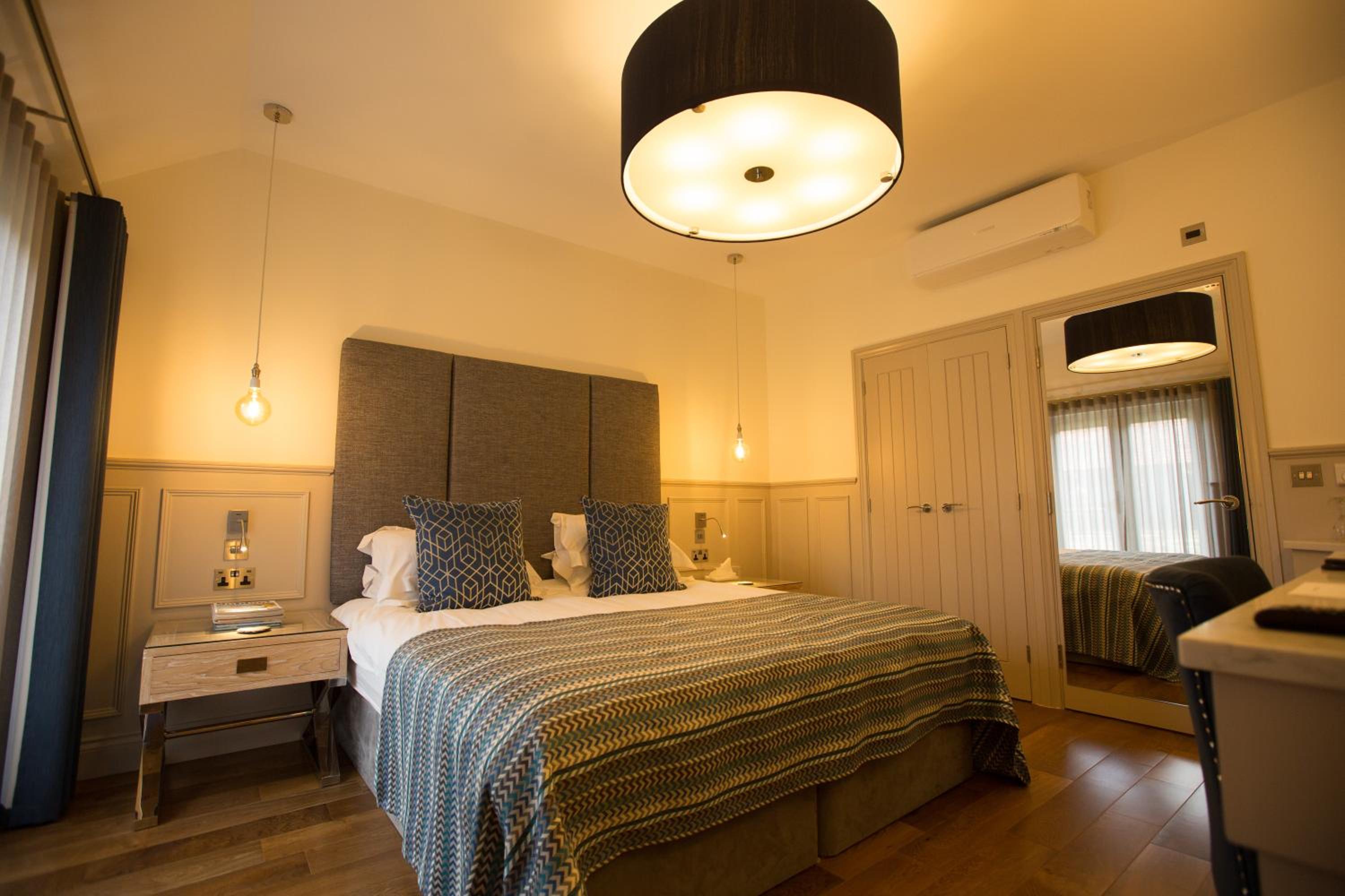 Double Room with Private Bathroom photo 2
