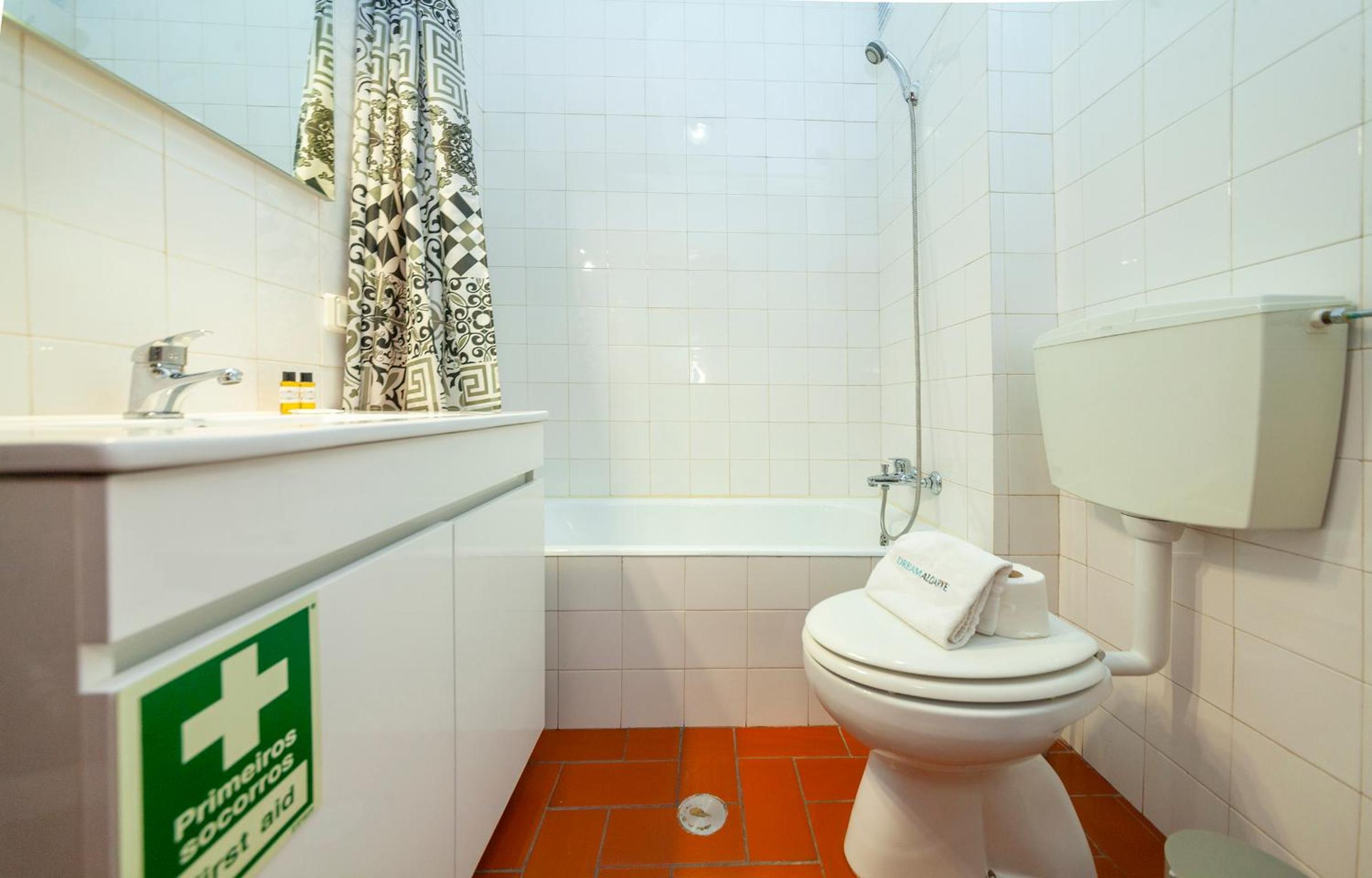 Apartment - Photo 19