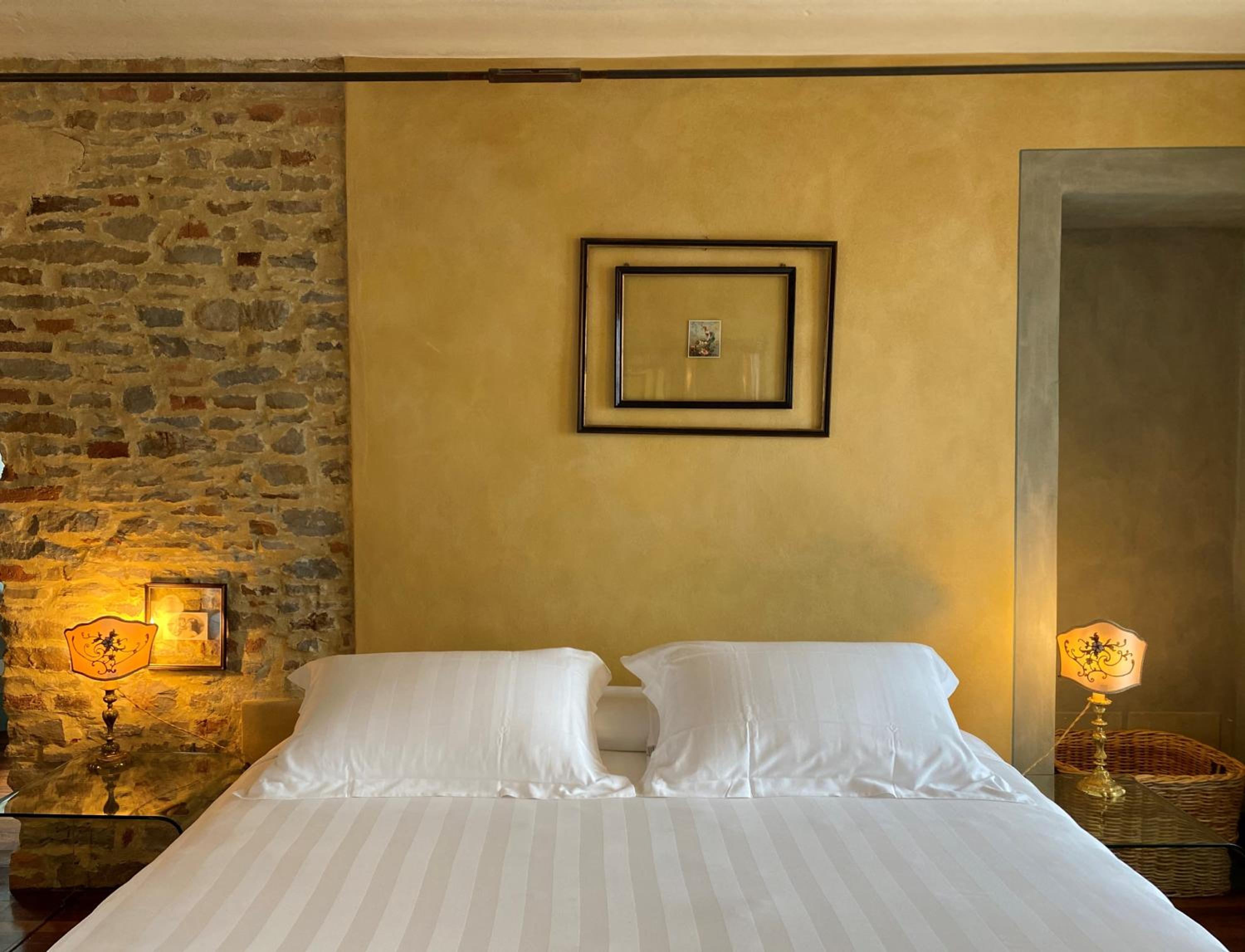 Suite with Balcony photo 1