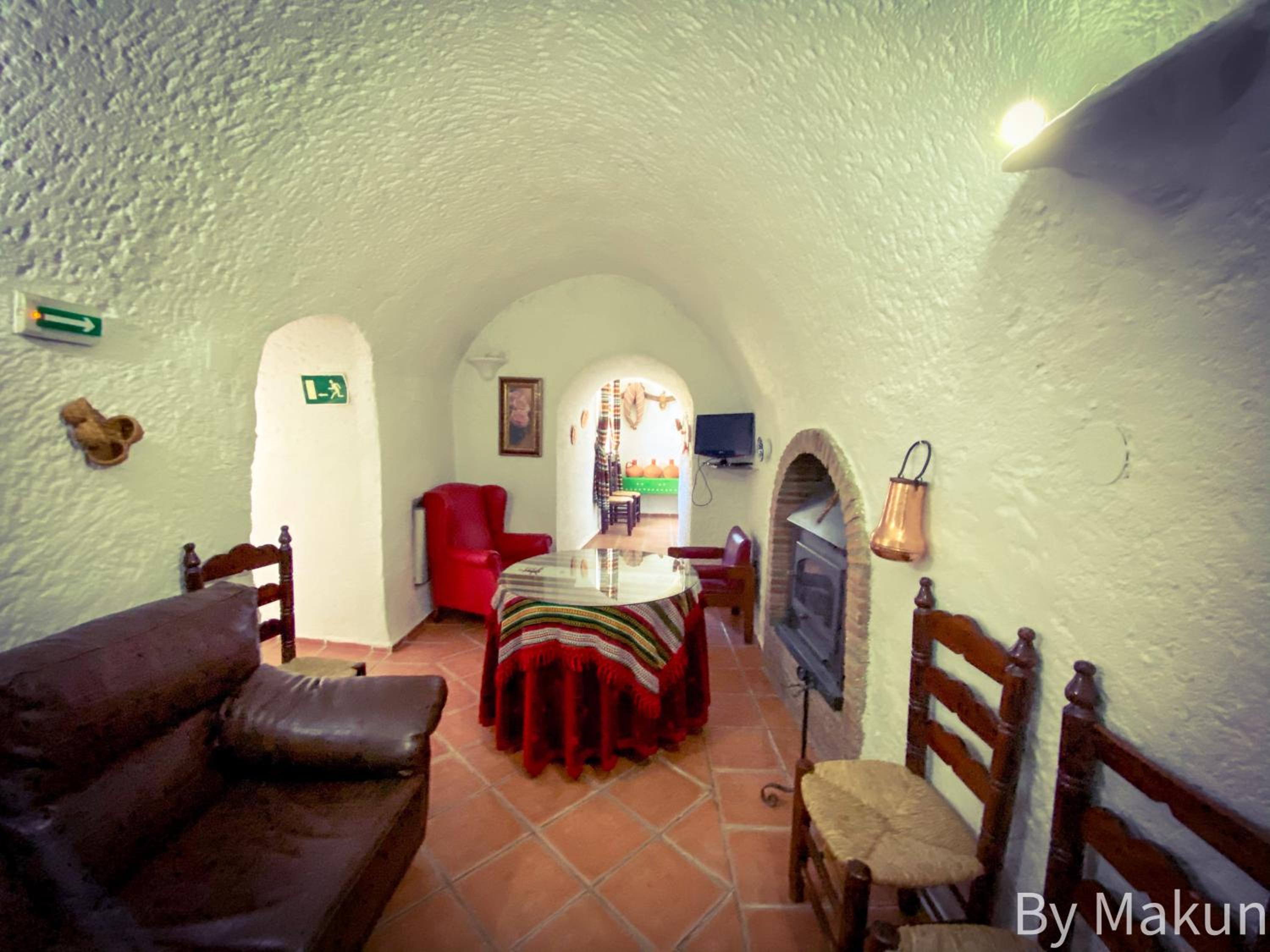 Cave (4 Adults) - Photo 17