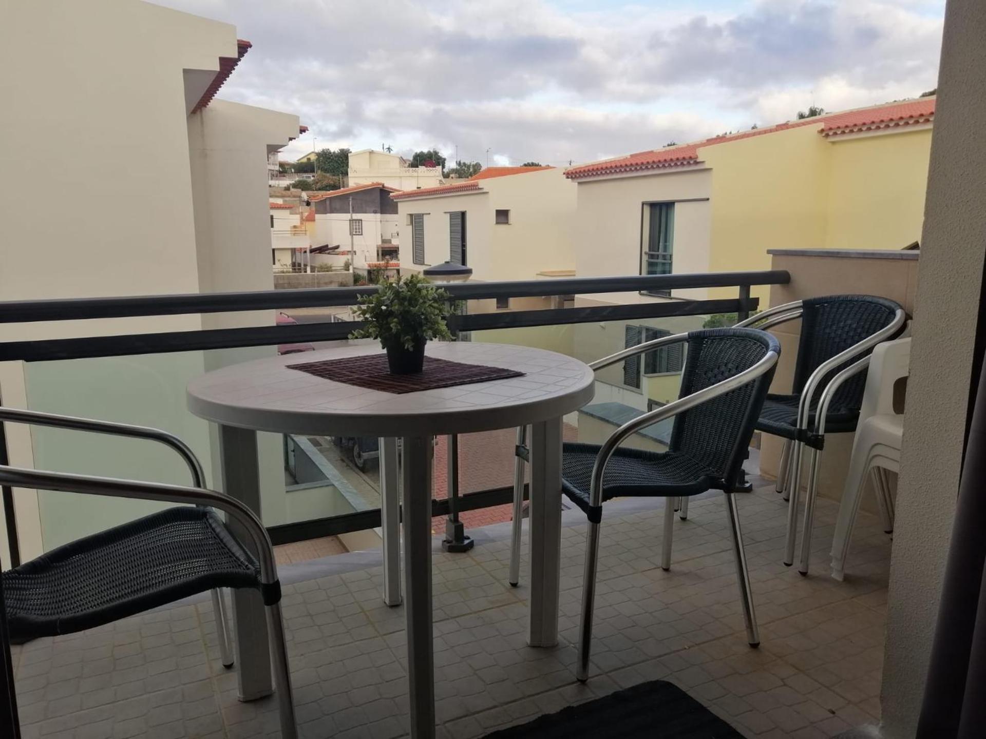 Apartment - Photo 4