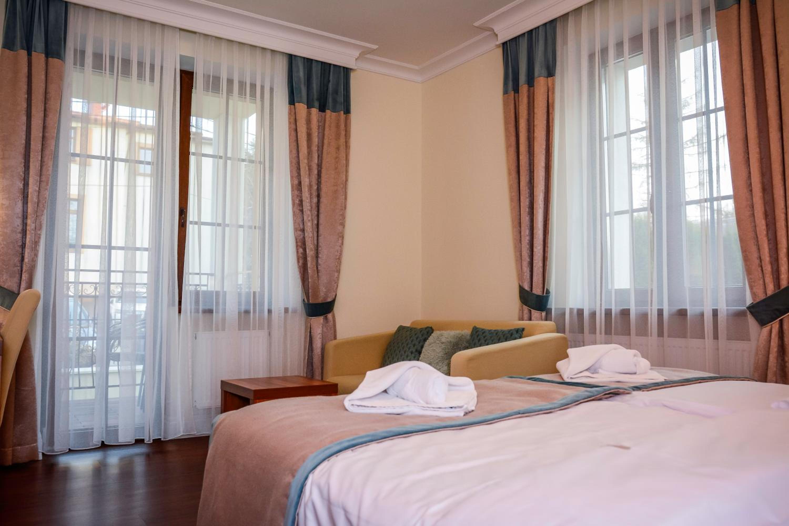 Triple Room - Photo 2