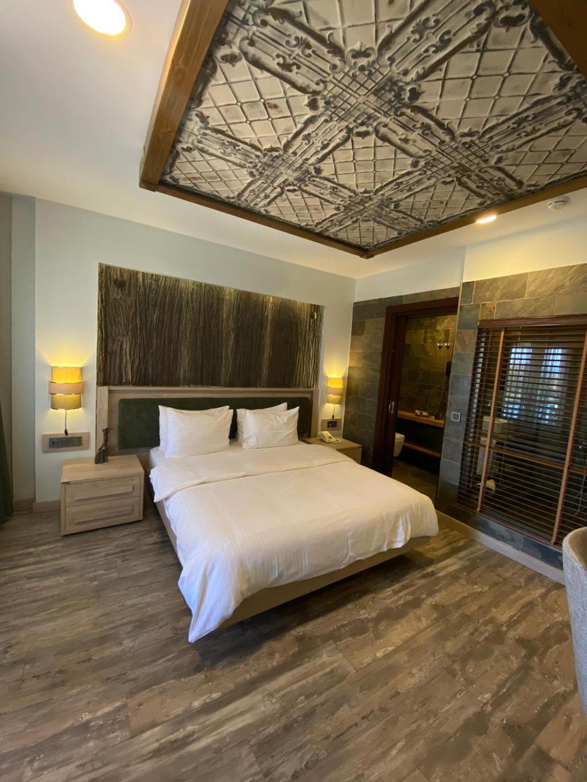Double Room with Sea View - Photo 1
