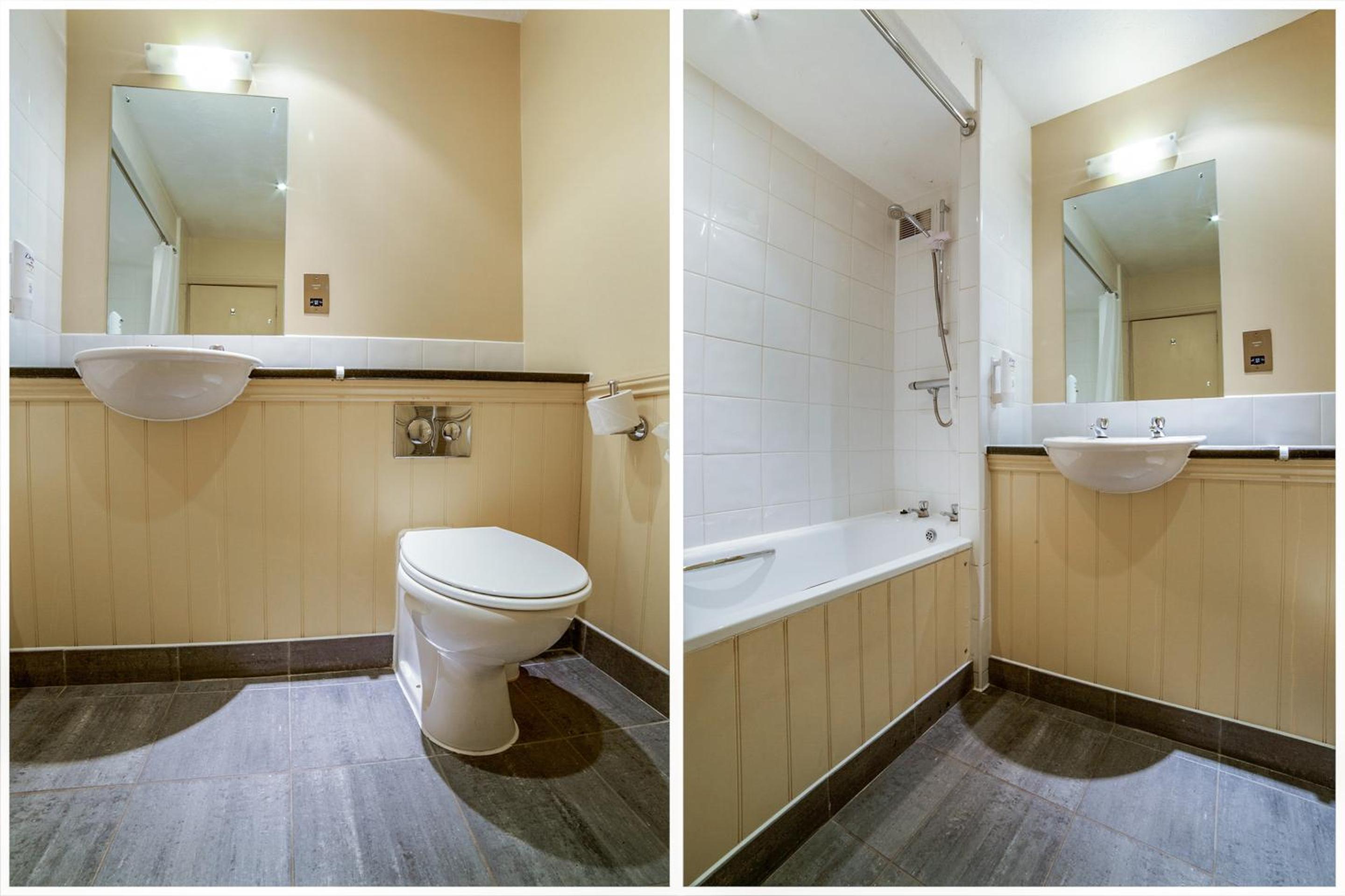Standard Twin Room - Photo 16